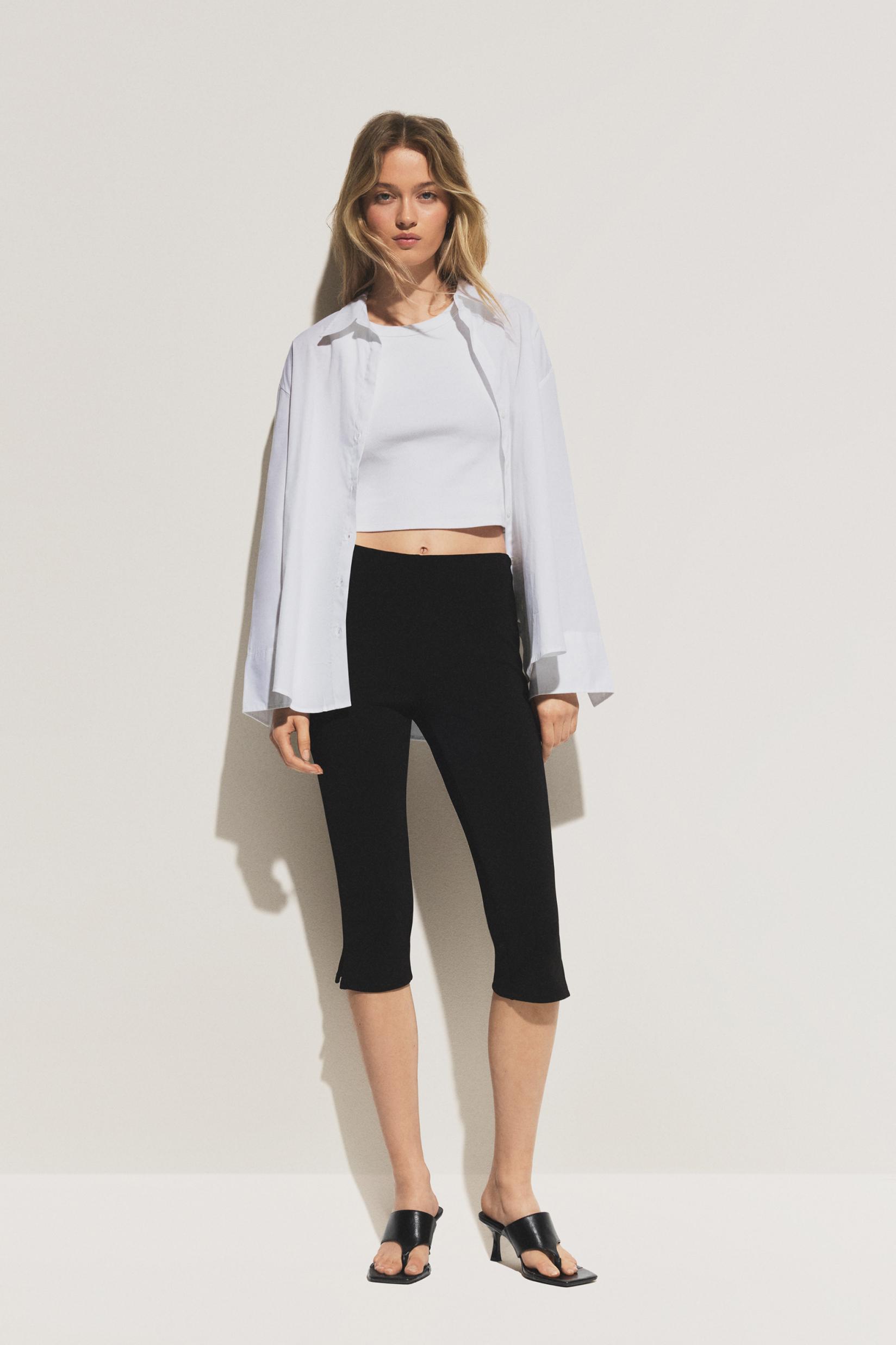 Capri pants — BLACK