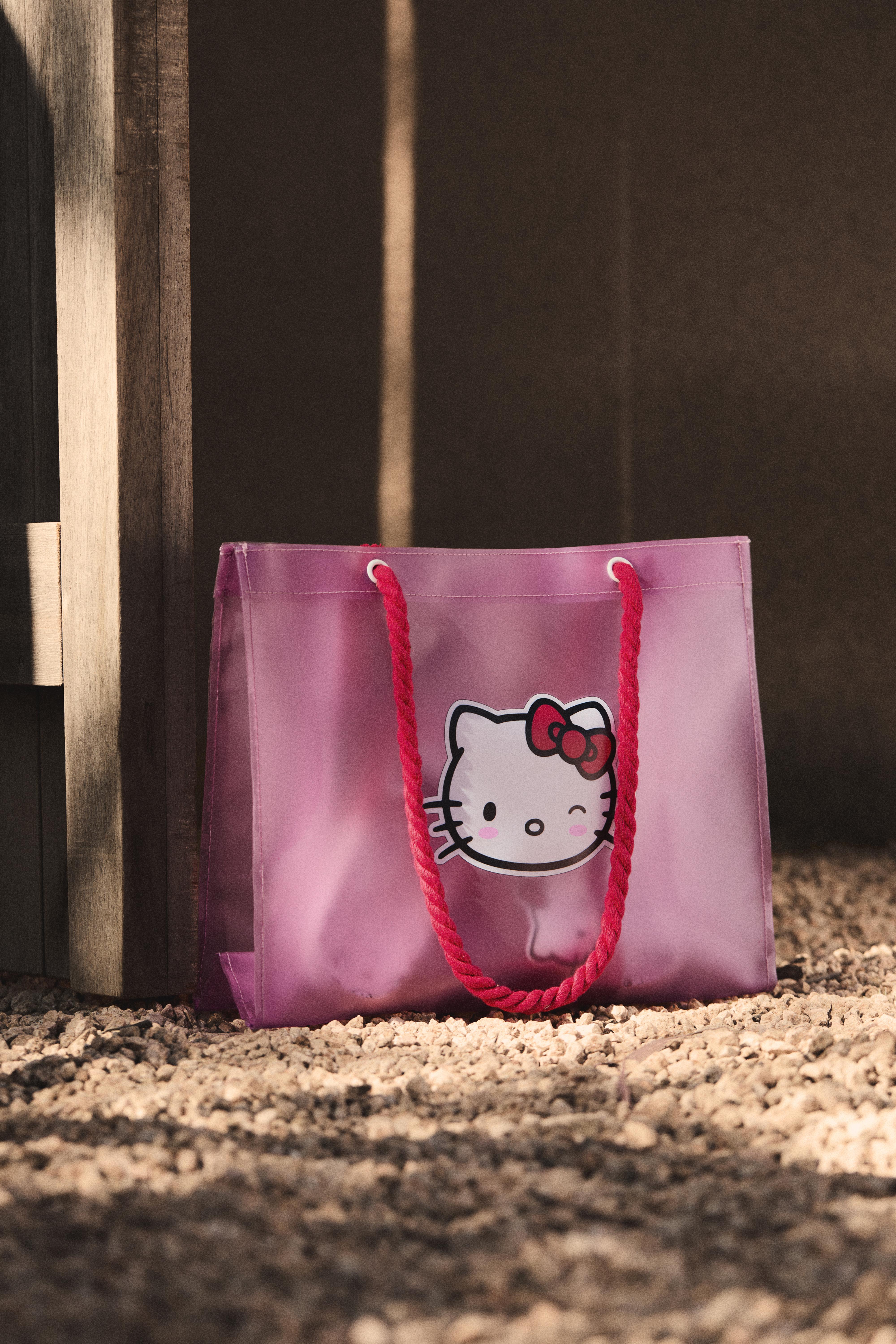 HELLO KITTY ©SANRIO BEACH BAG — RED