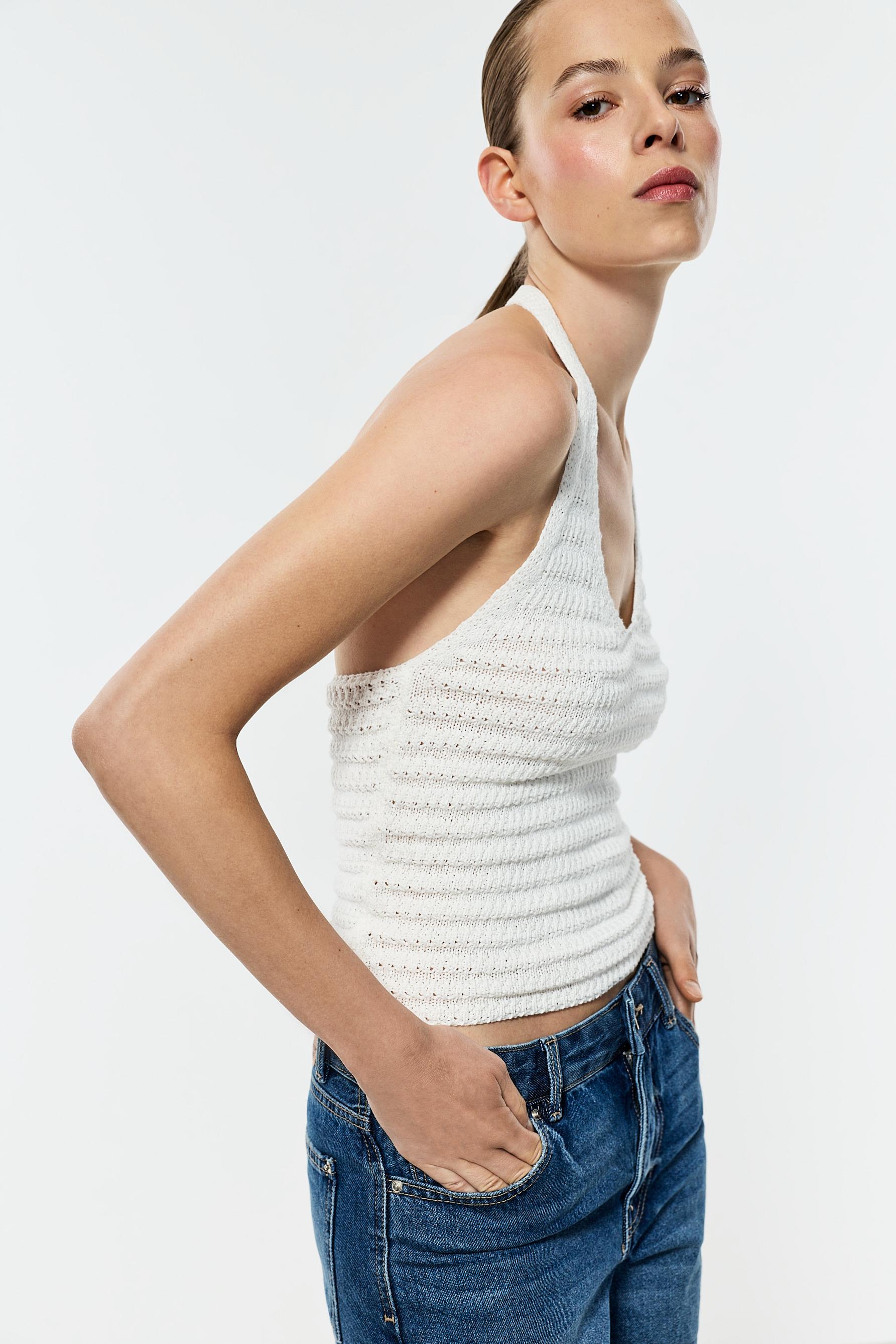 Knit halter top — HIELO