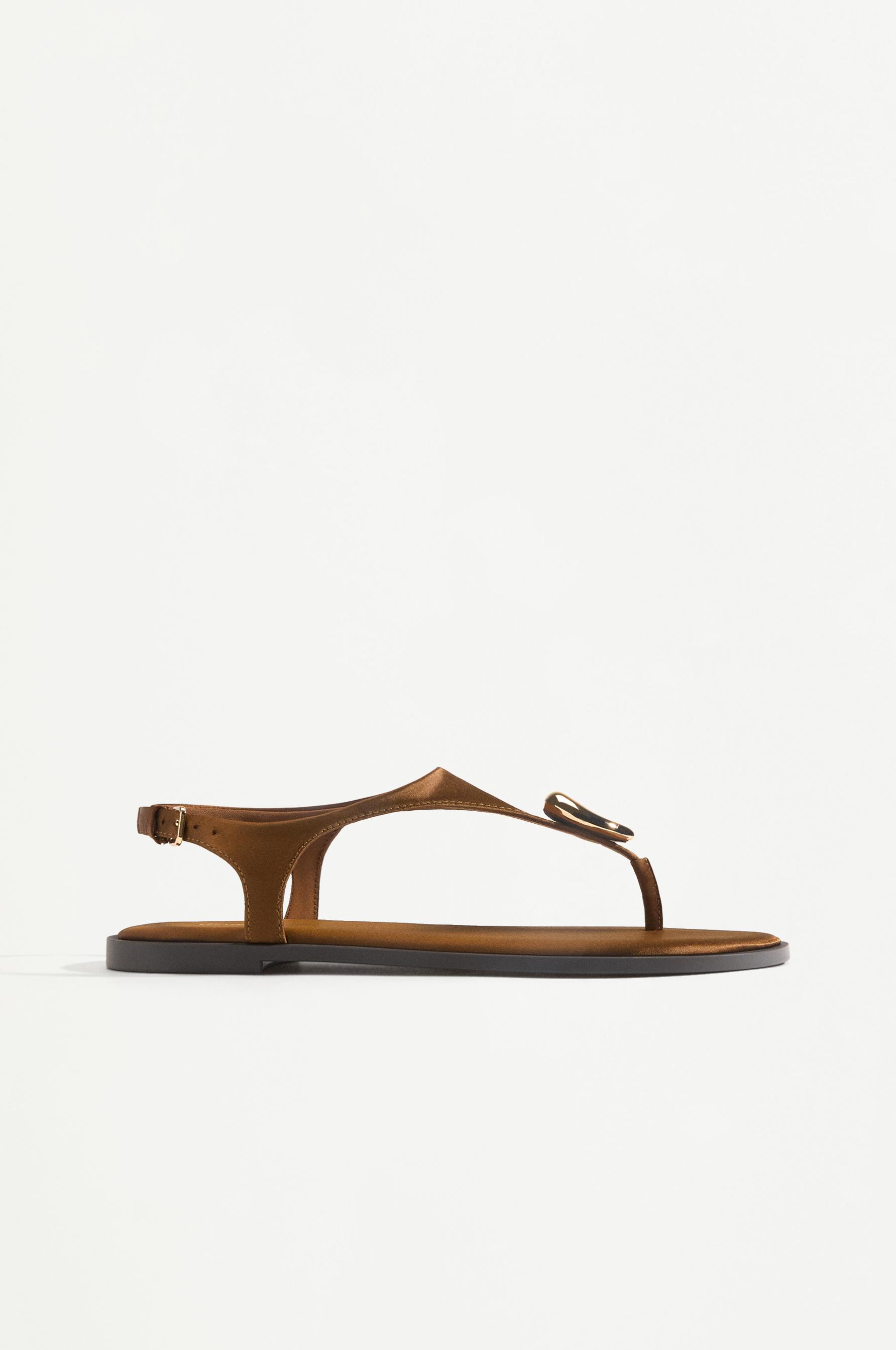 Beaded flat slider sandals — 1-108