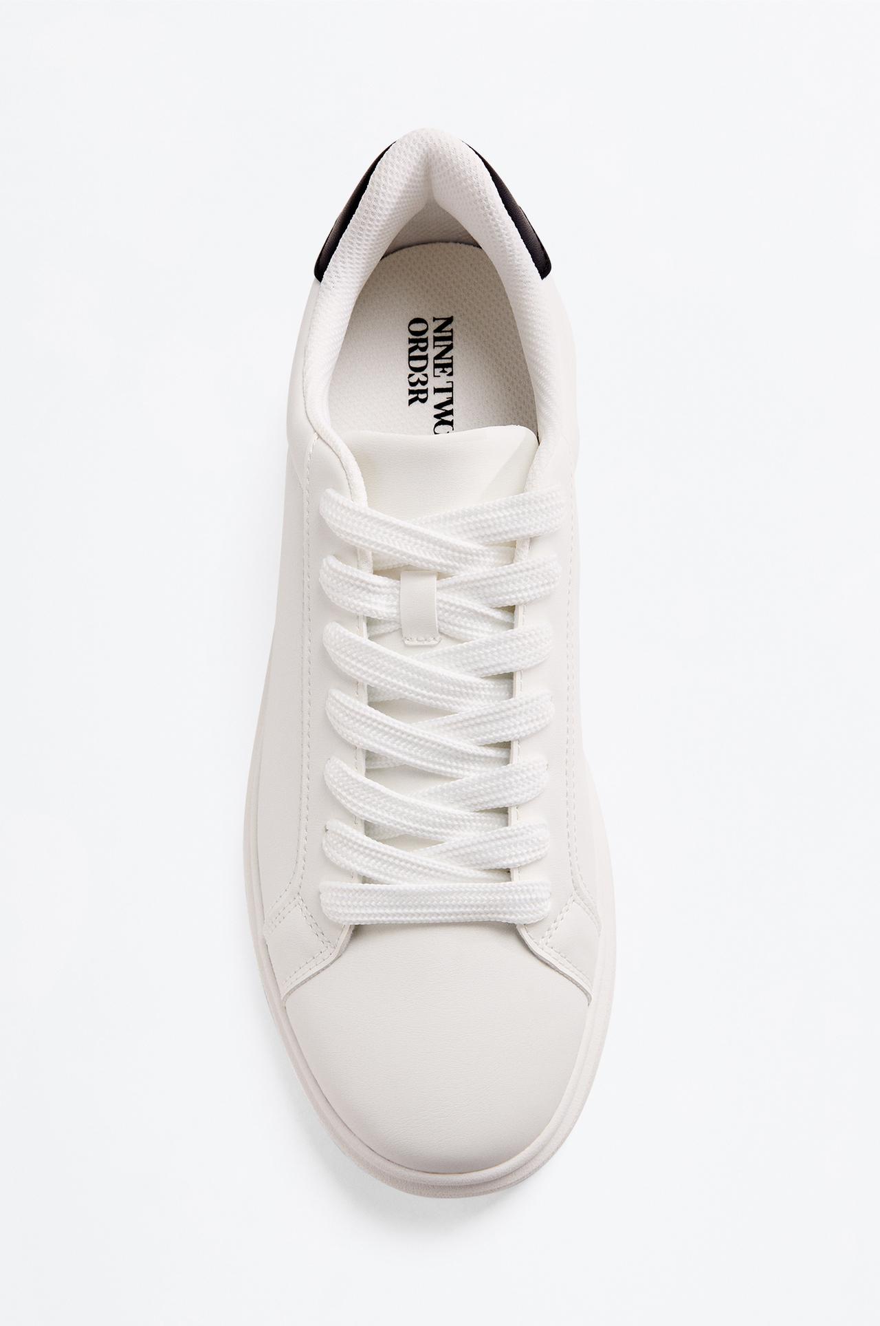 Contrast heel counter slippers — OTHERS