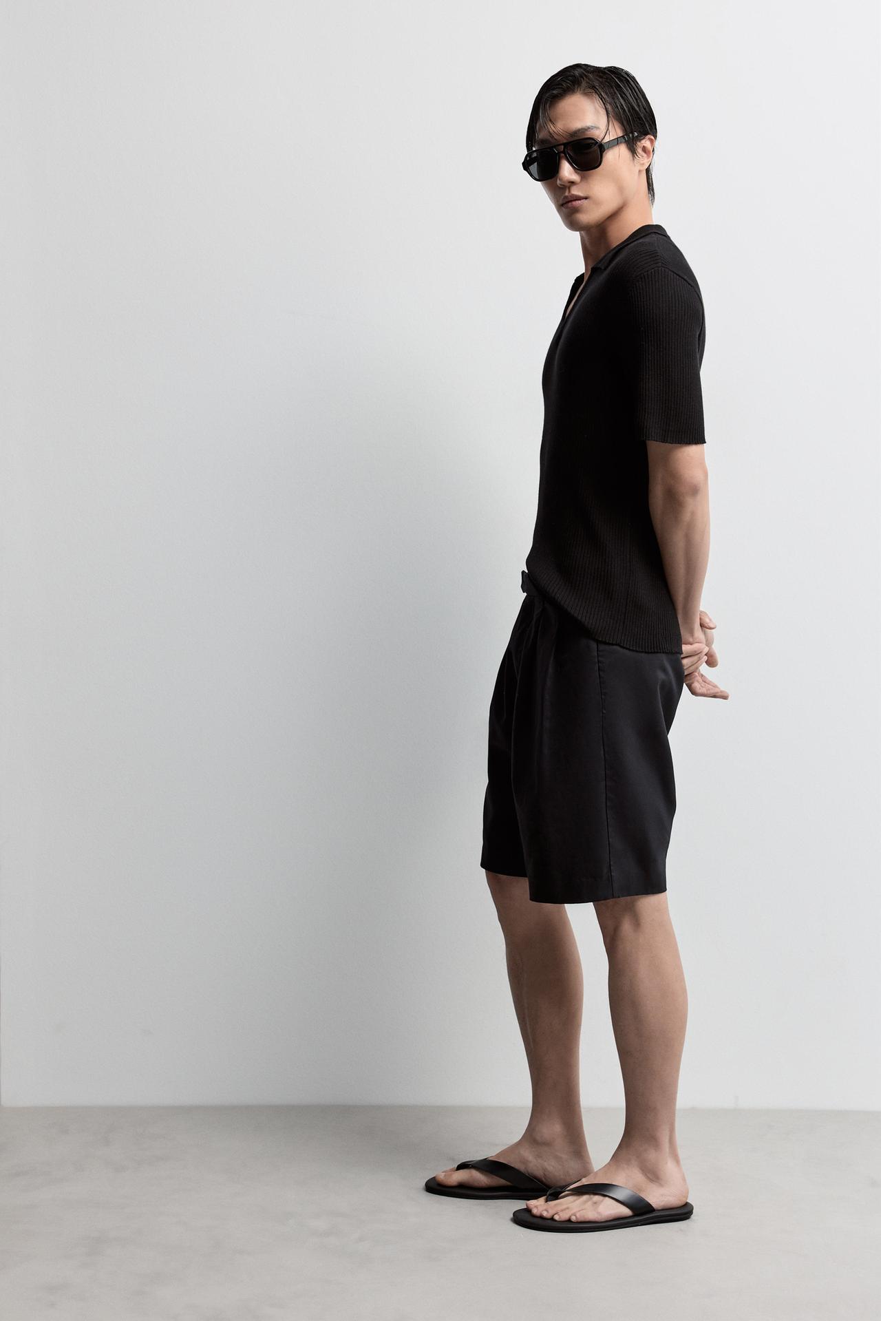 Pleated chino Bermuda shorts — BLACK