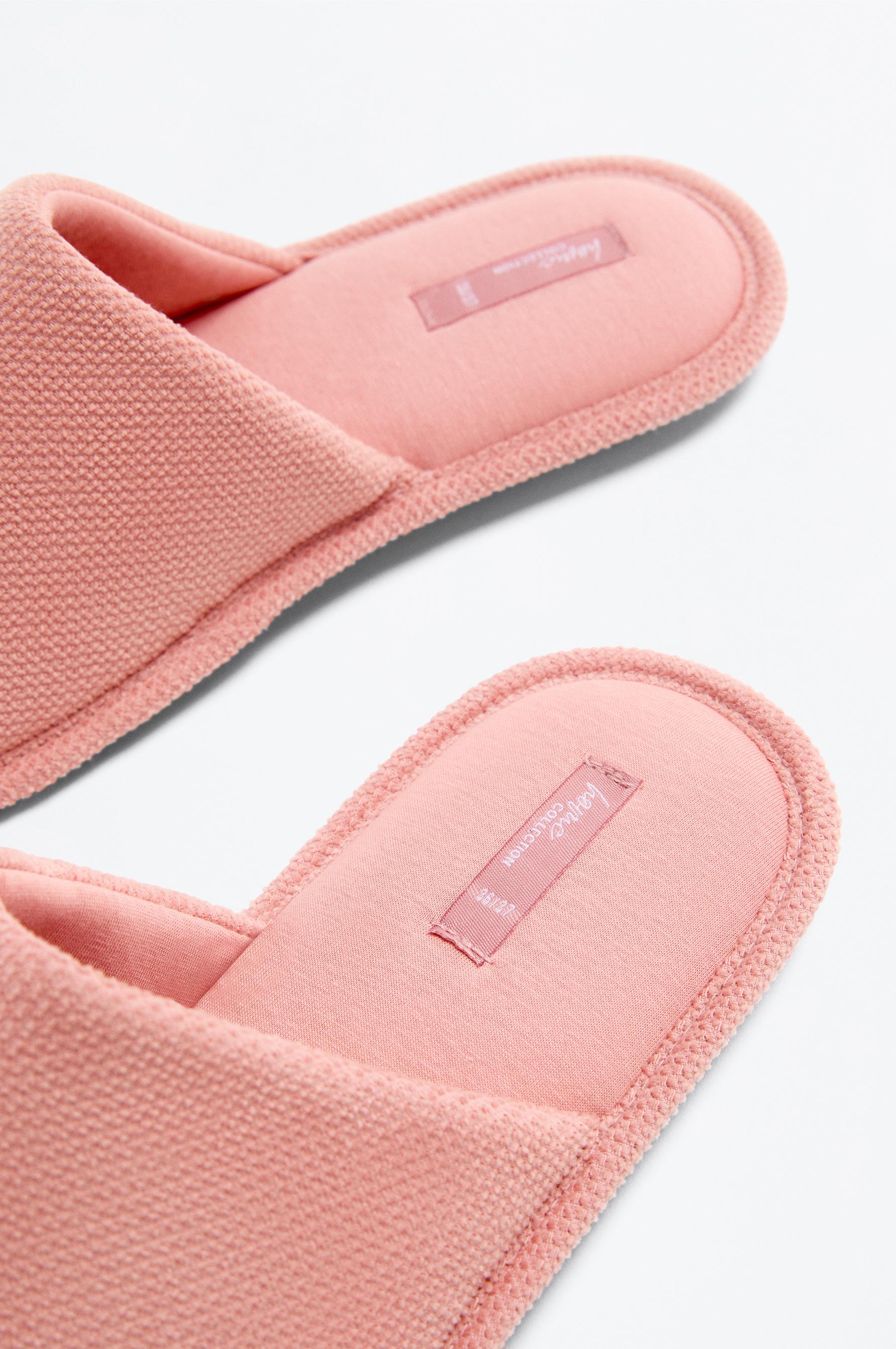 House slippers — PINK