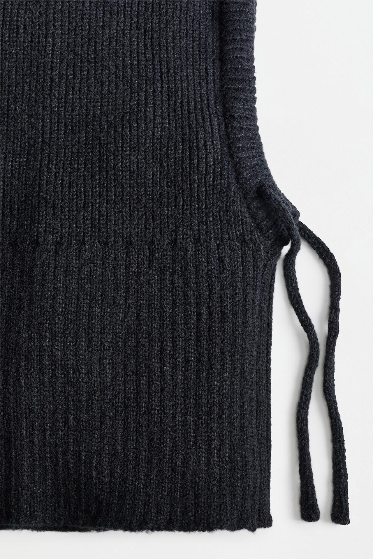 Knit balaclava — BLACK