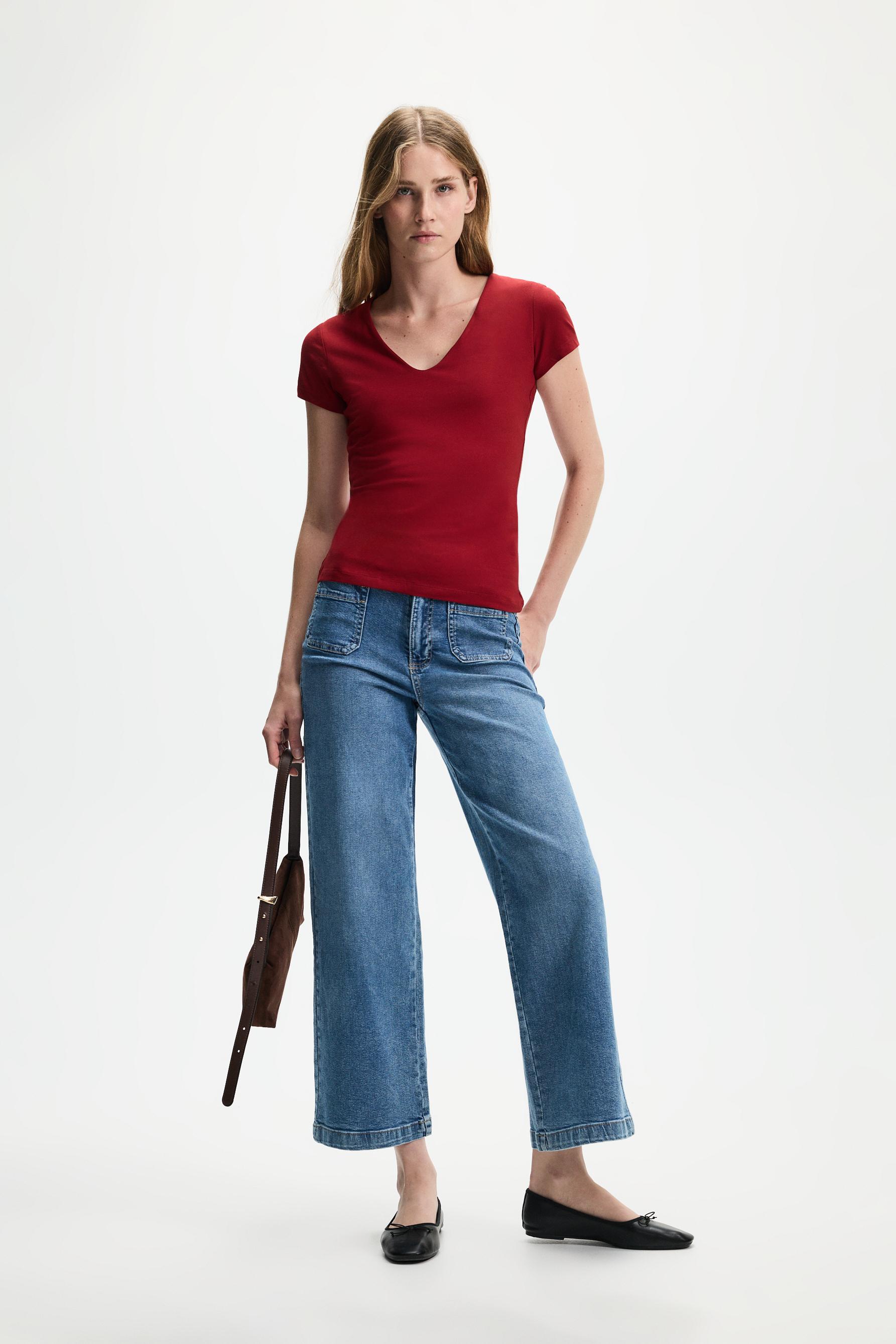 V-neck T-shirt — BRIGHT RED