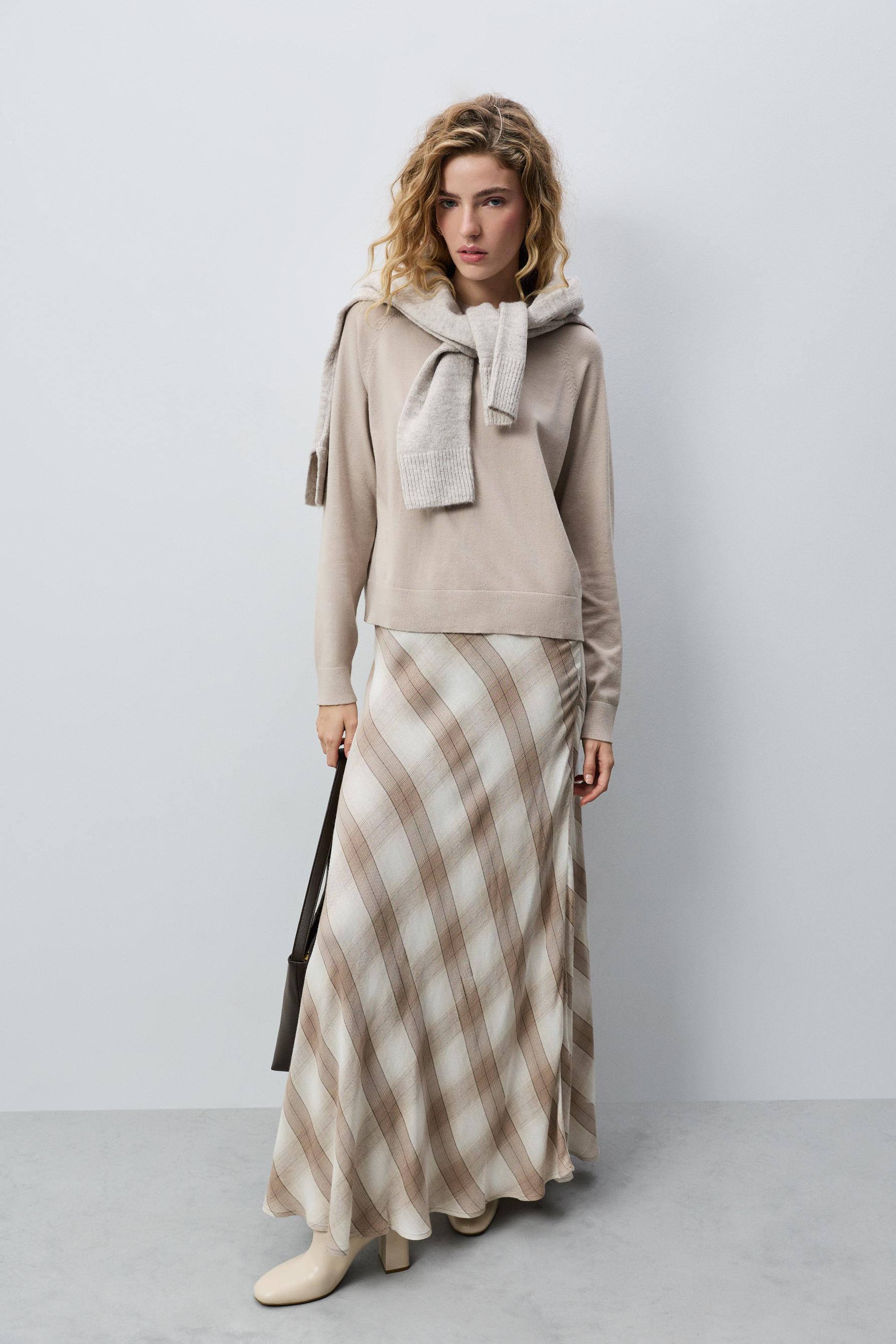 Round neck sweater — SAND MARL