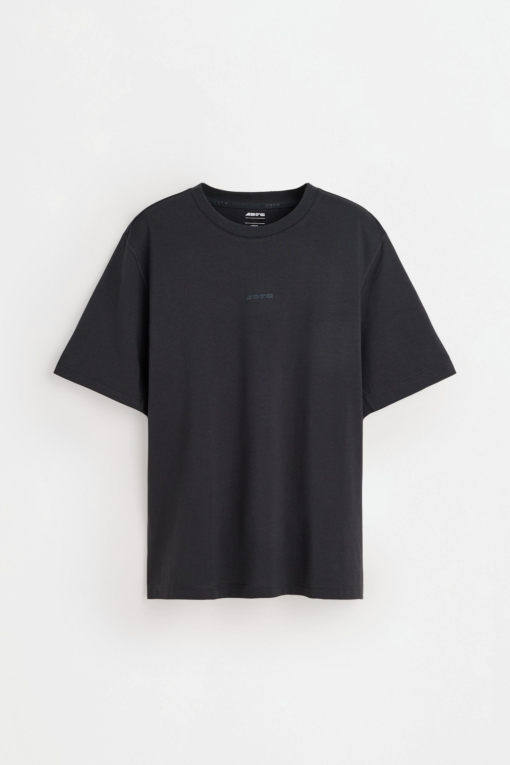 Basic training T-shirt — BLACK