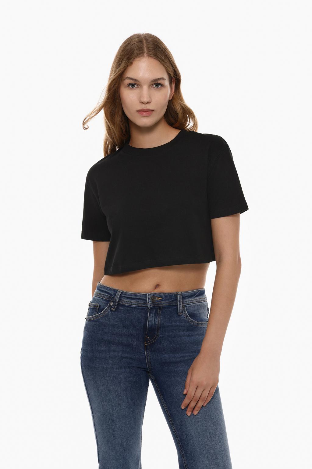 Kısa kollu crop t-shirt