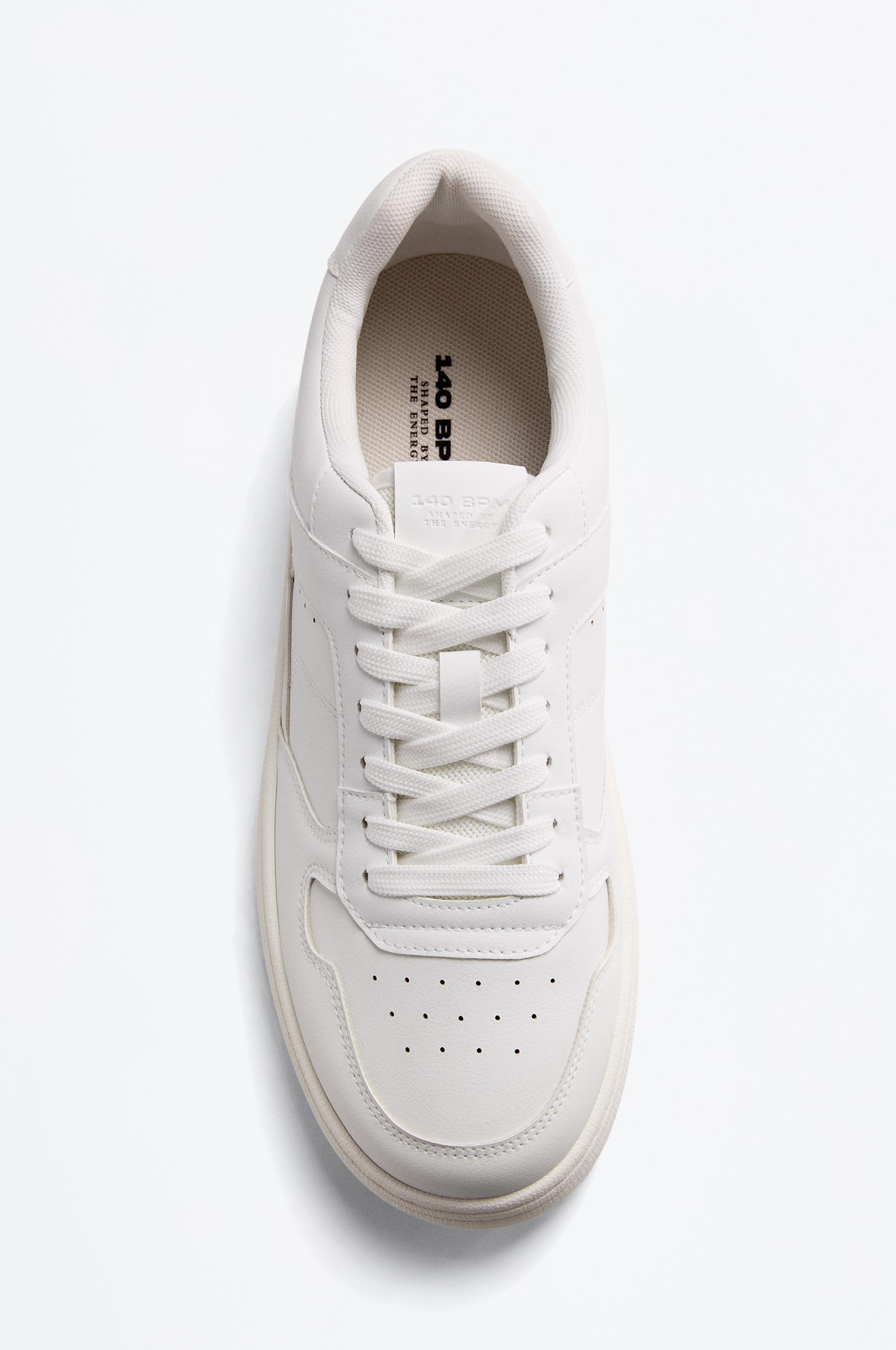 Casual sneakers — WHITE