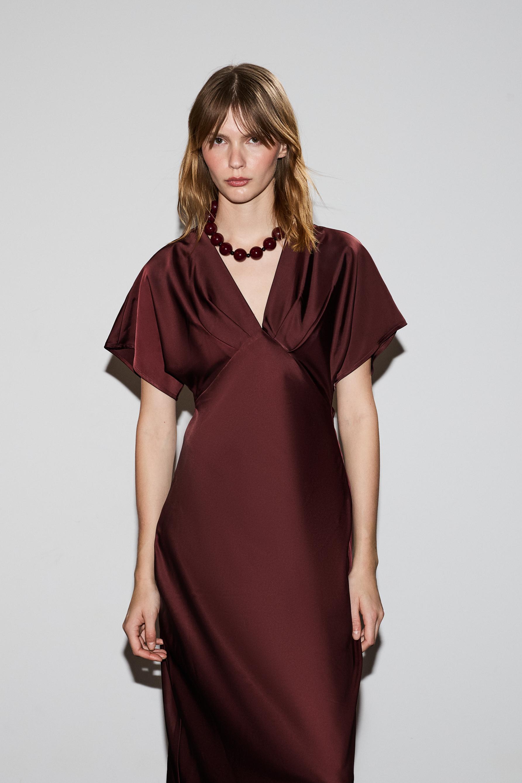 Vestido midi satinado