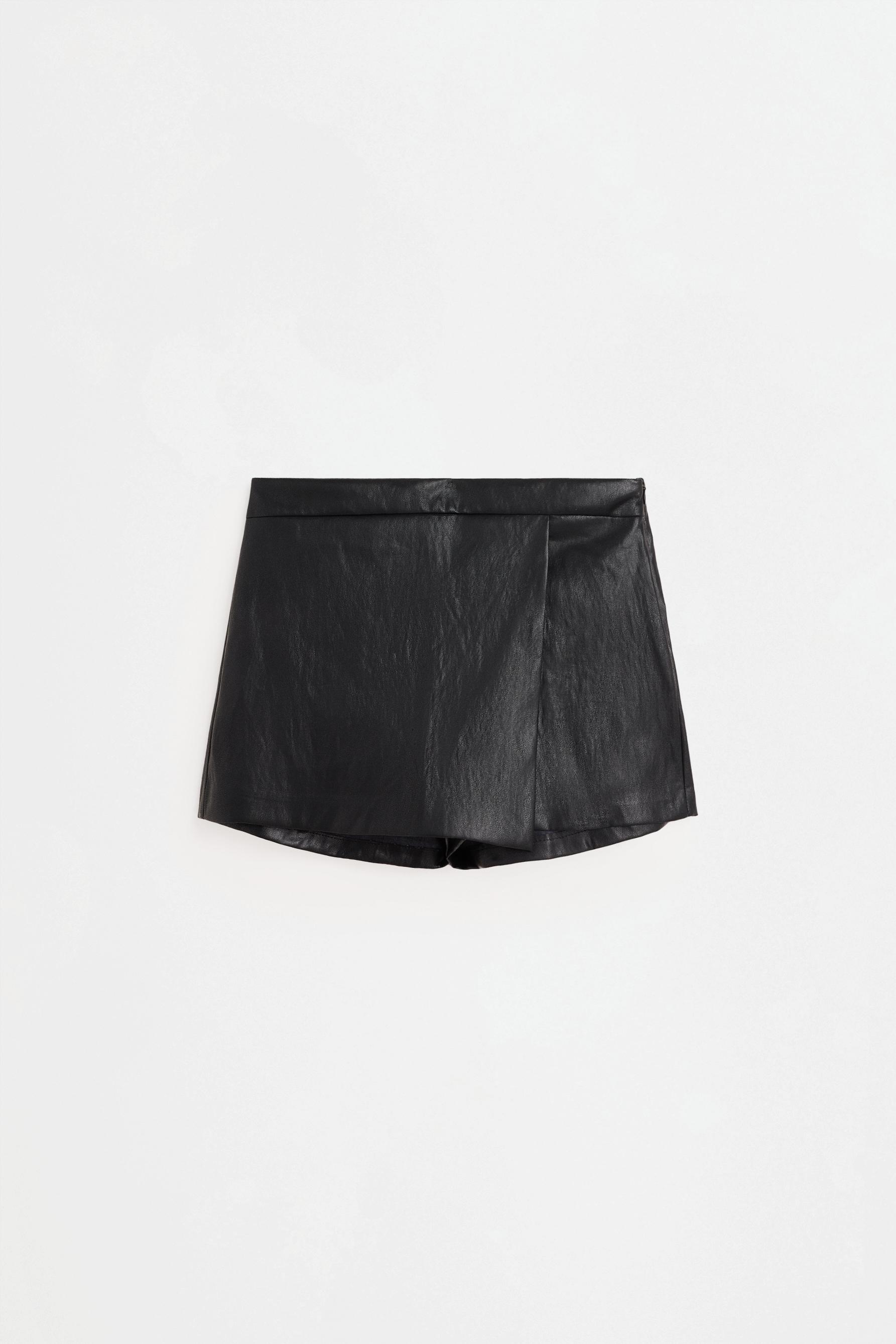 Falda pantalón efecto piel