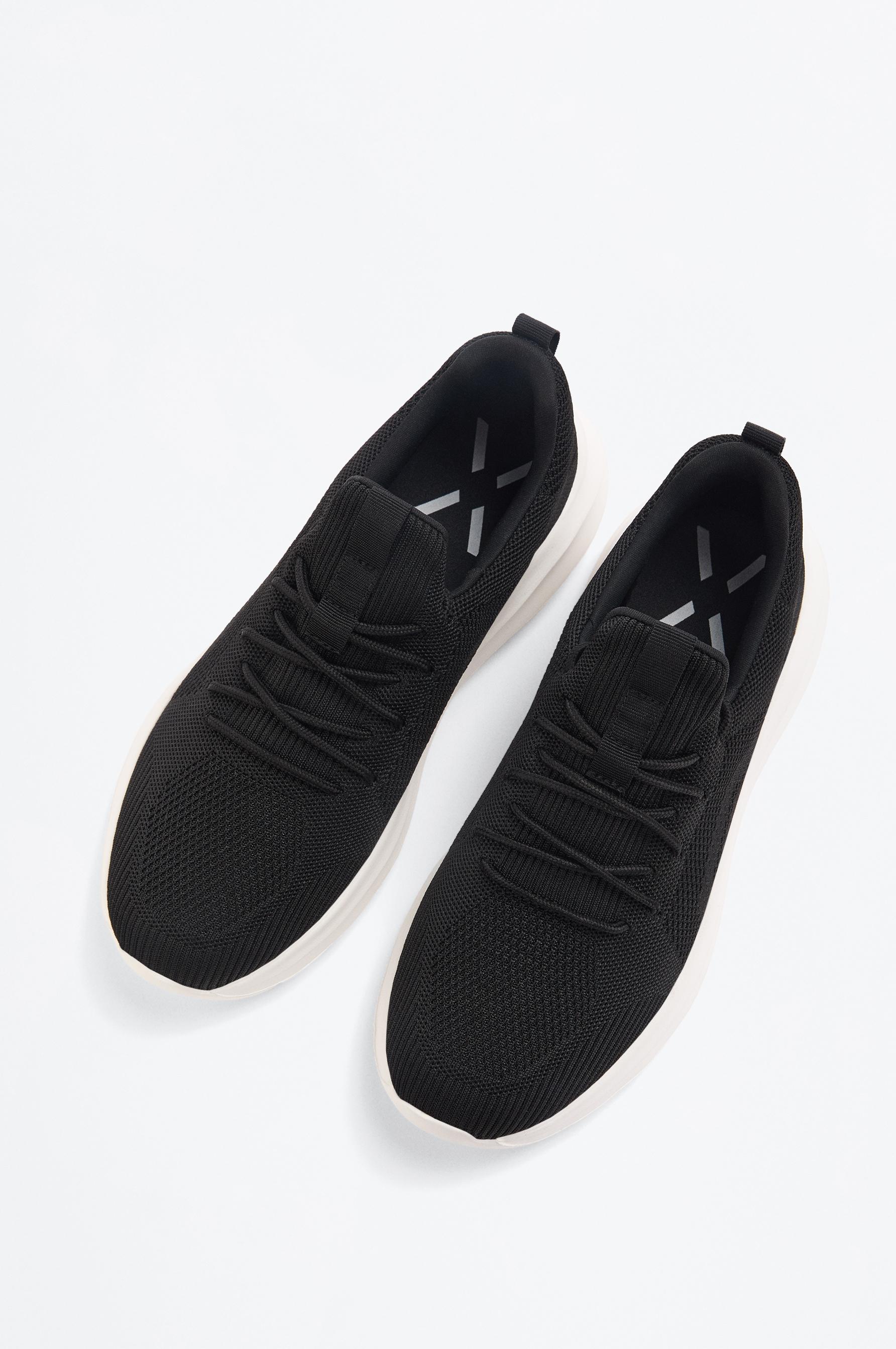 Multi-activity sports shoe — BLACK