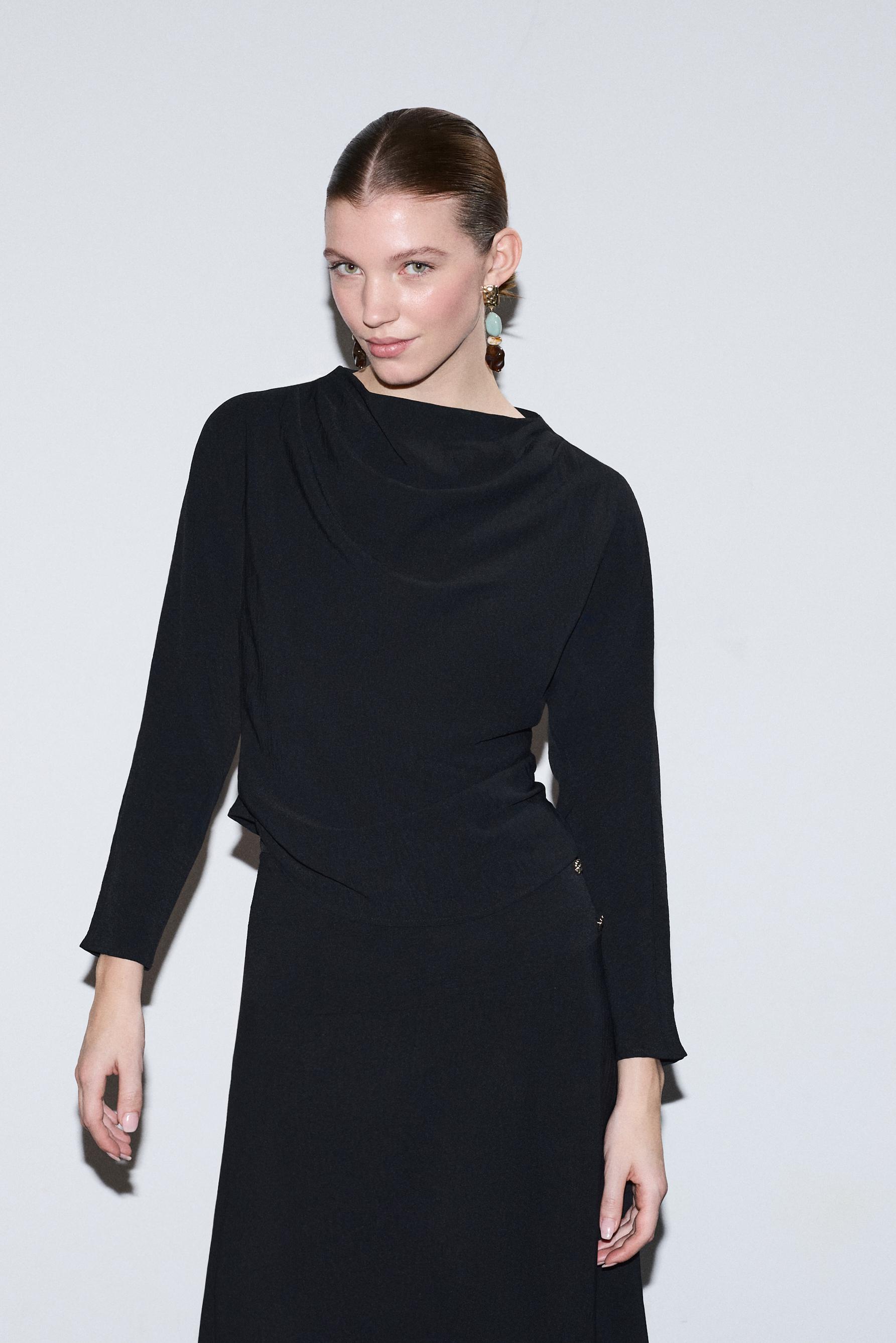 Top cuello envolvente