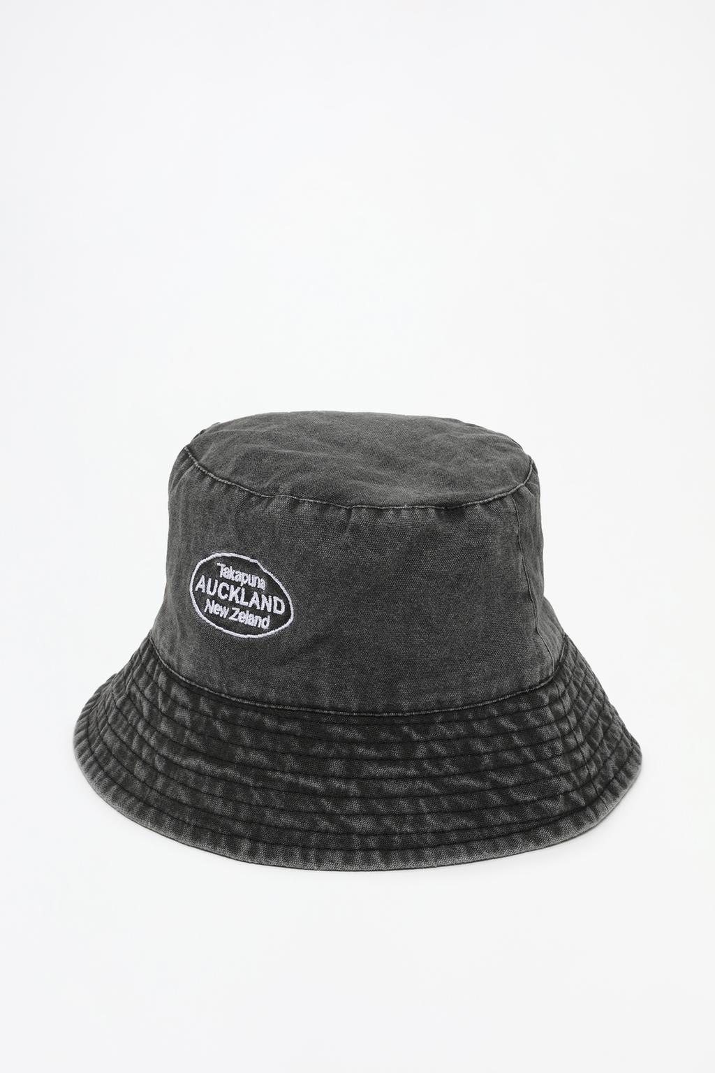 Faded-effect bucket hat with embroidery