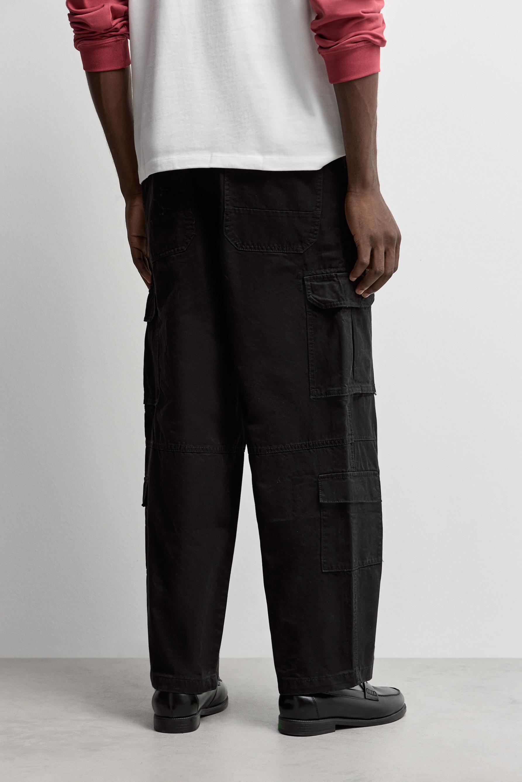 Baggy cargo trousers — BLACK