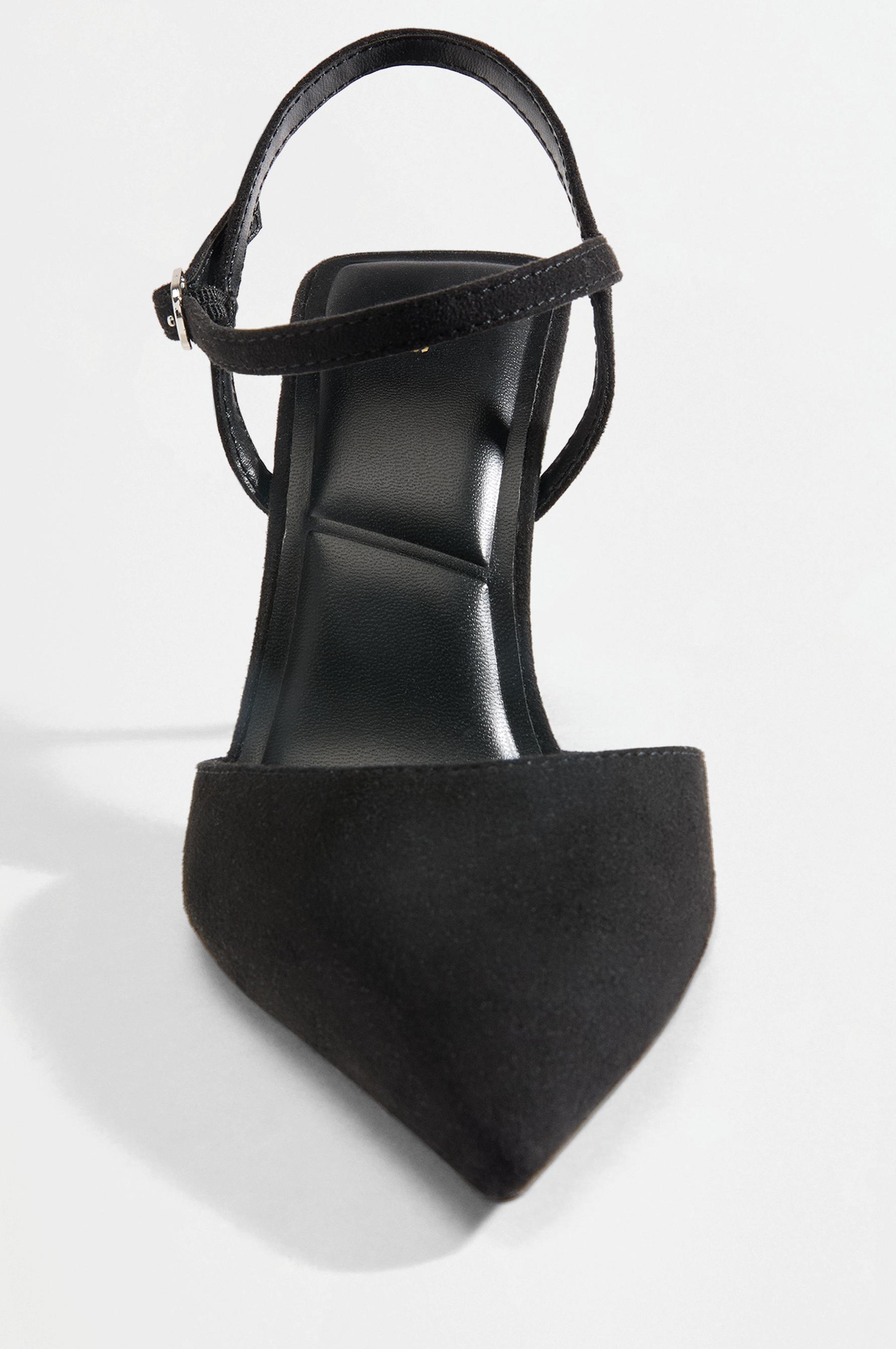 Heeled shoes — BLACK
