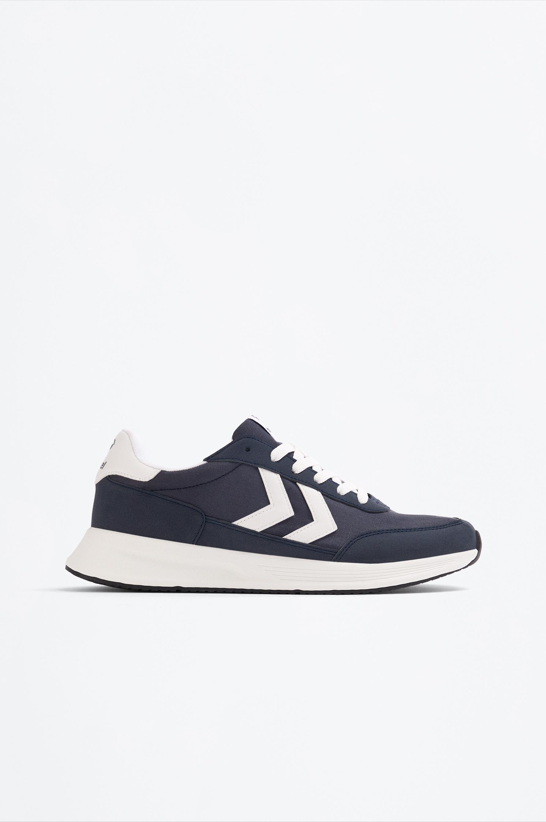 Deportivo retro Hummel