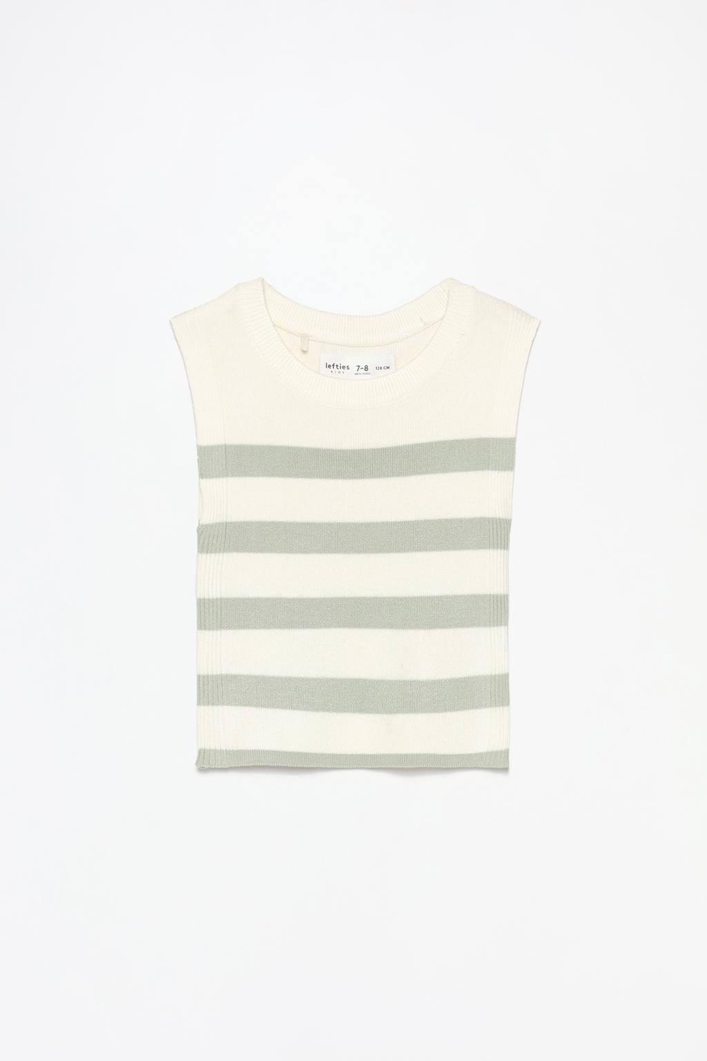 Sleeveless knit top