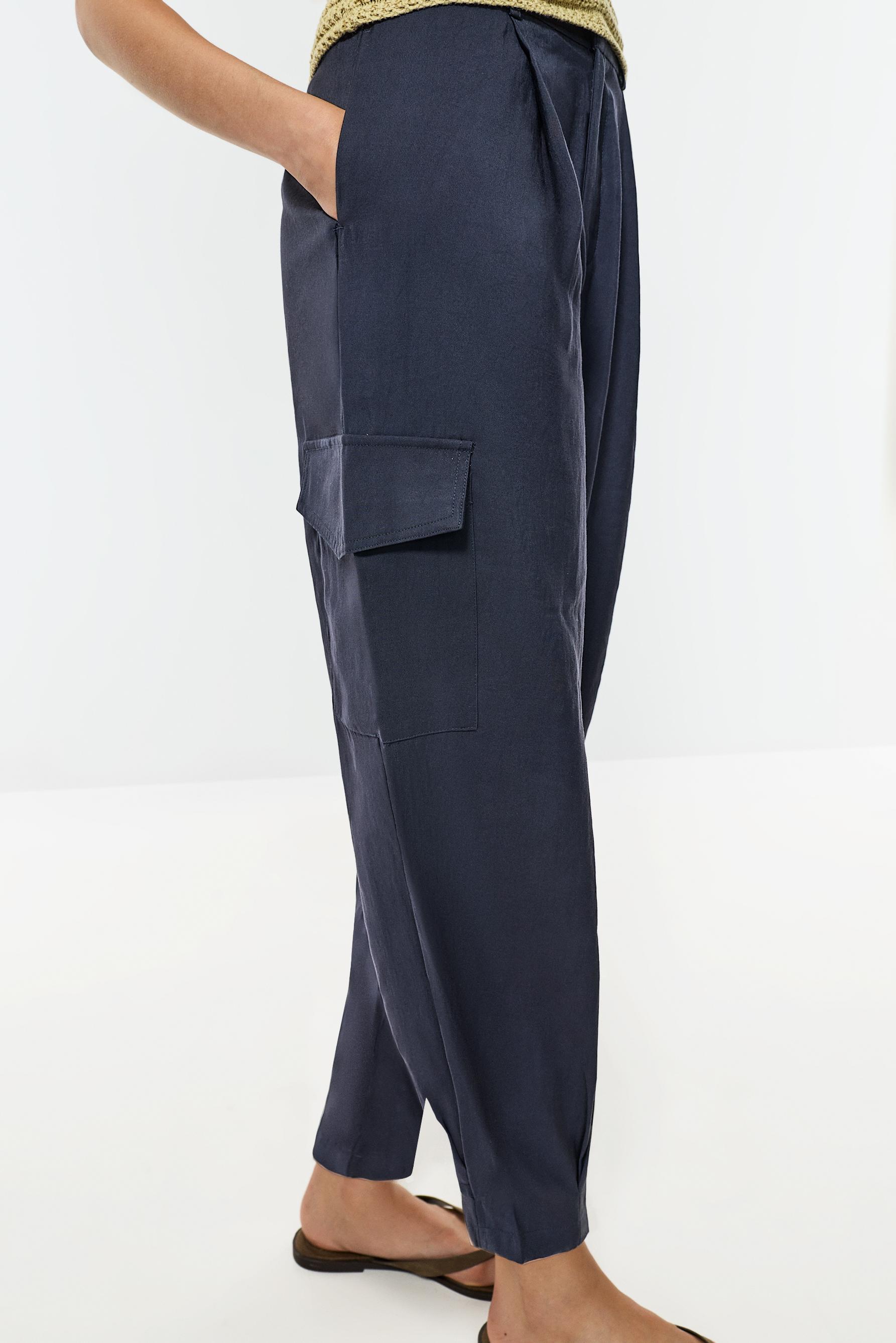 Cargo trousers with fitted hem — NAVY