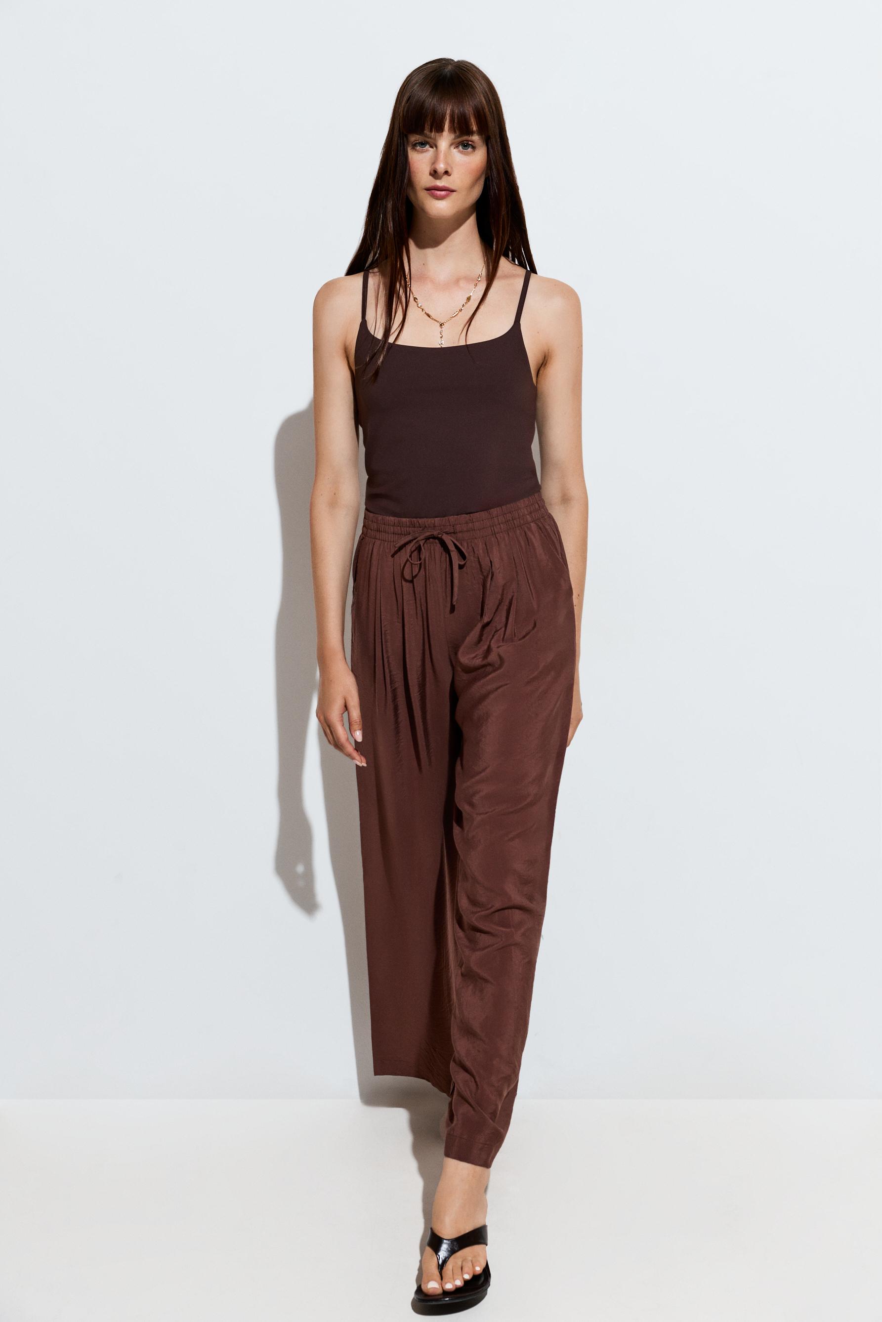 Basic straight-leg trousers — OCHRE