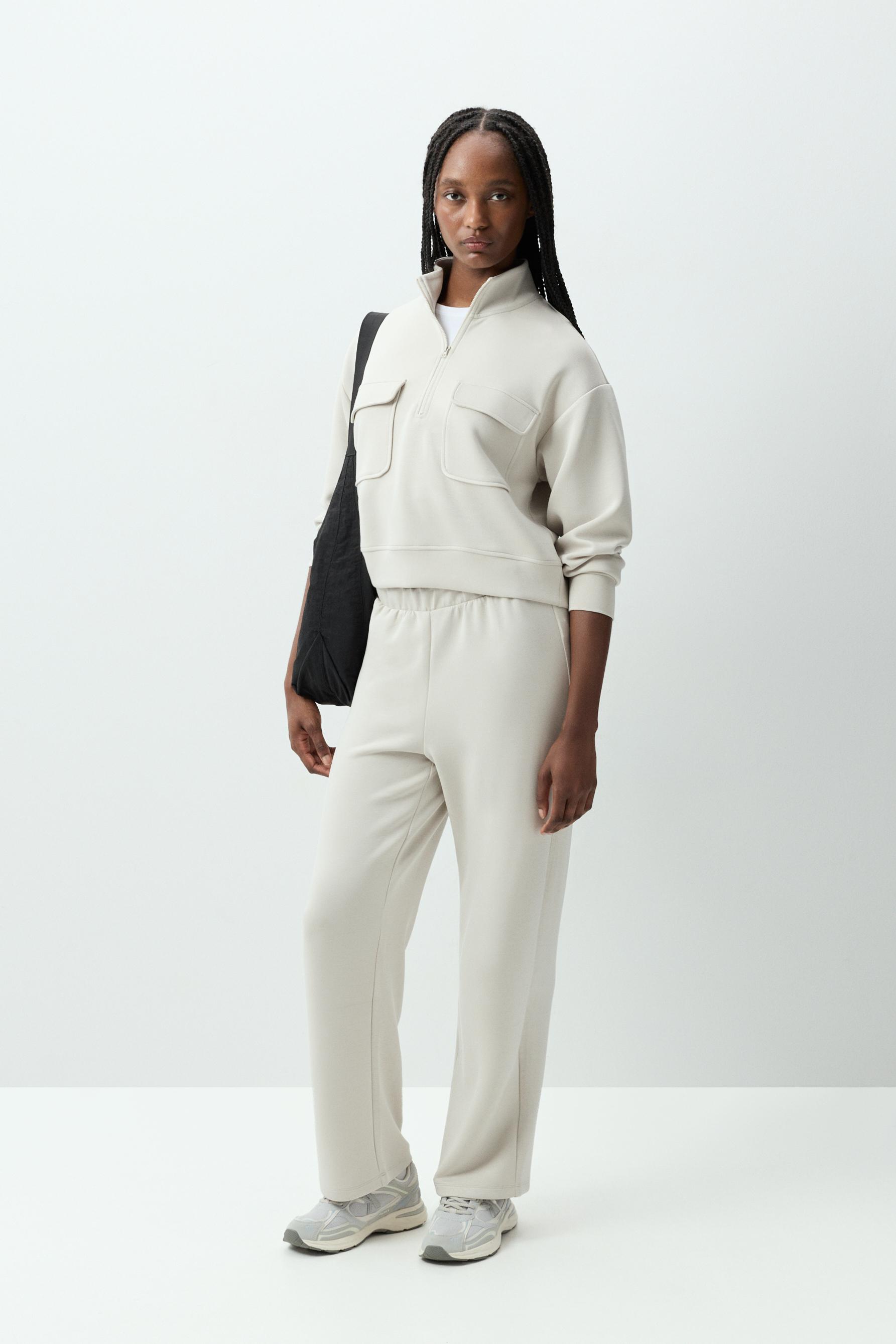 Pantalón deportivo fluido recto