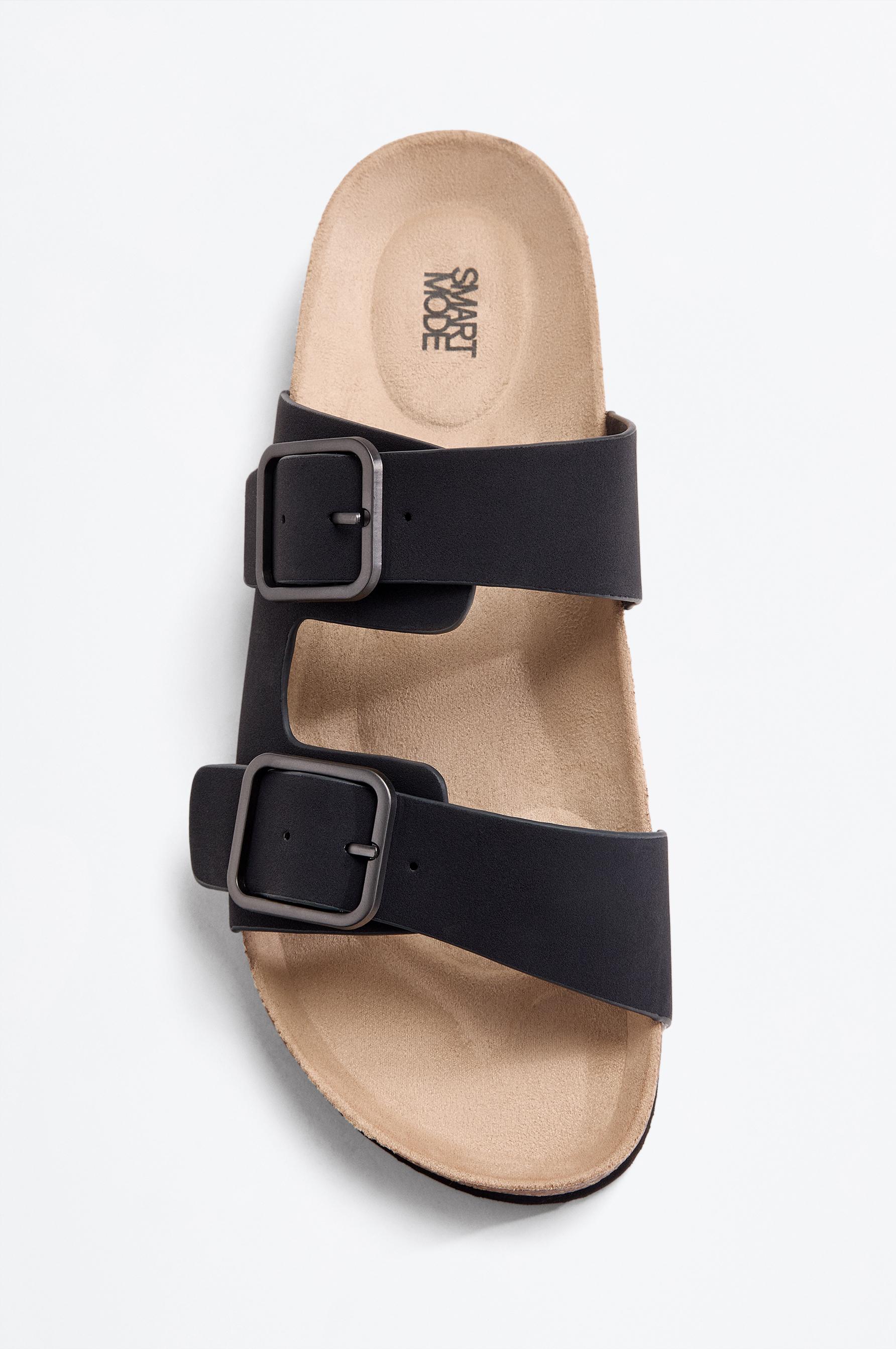 Comfort buckle sandals — BLACK