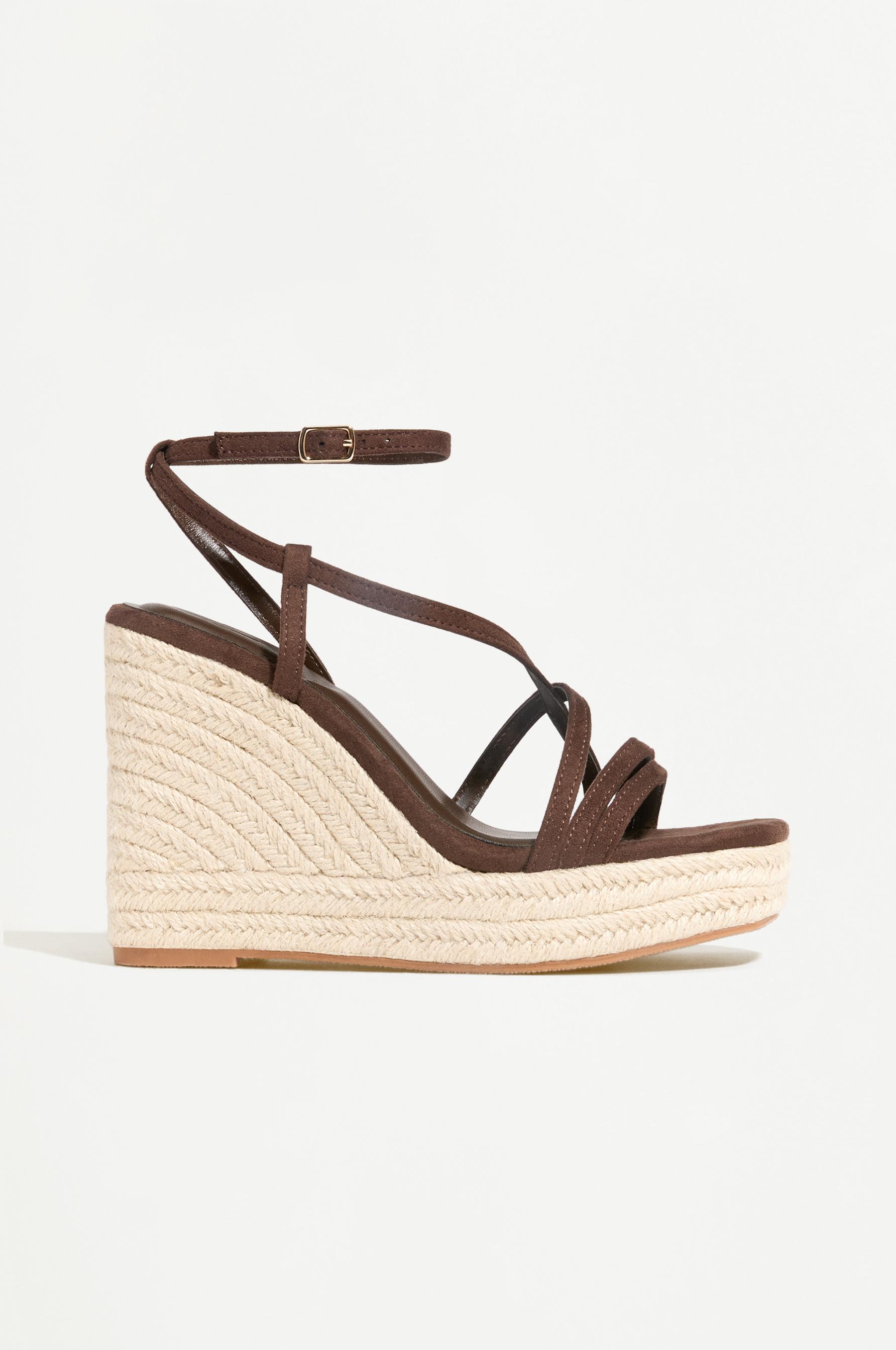 Wedge sandals — BROWN
