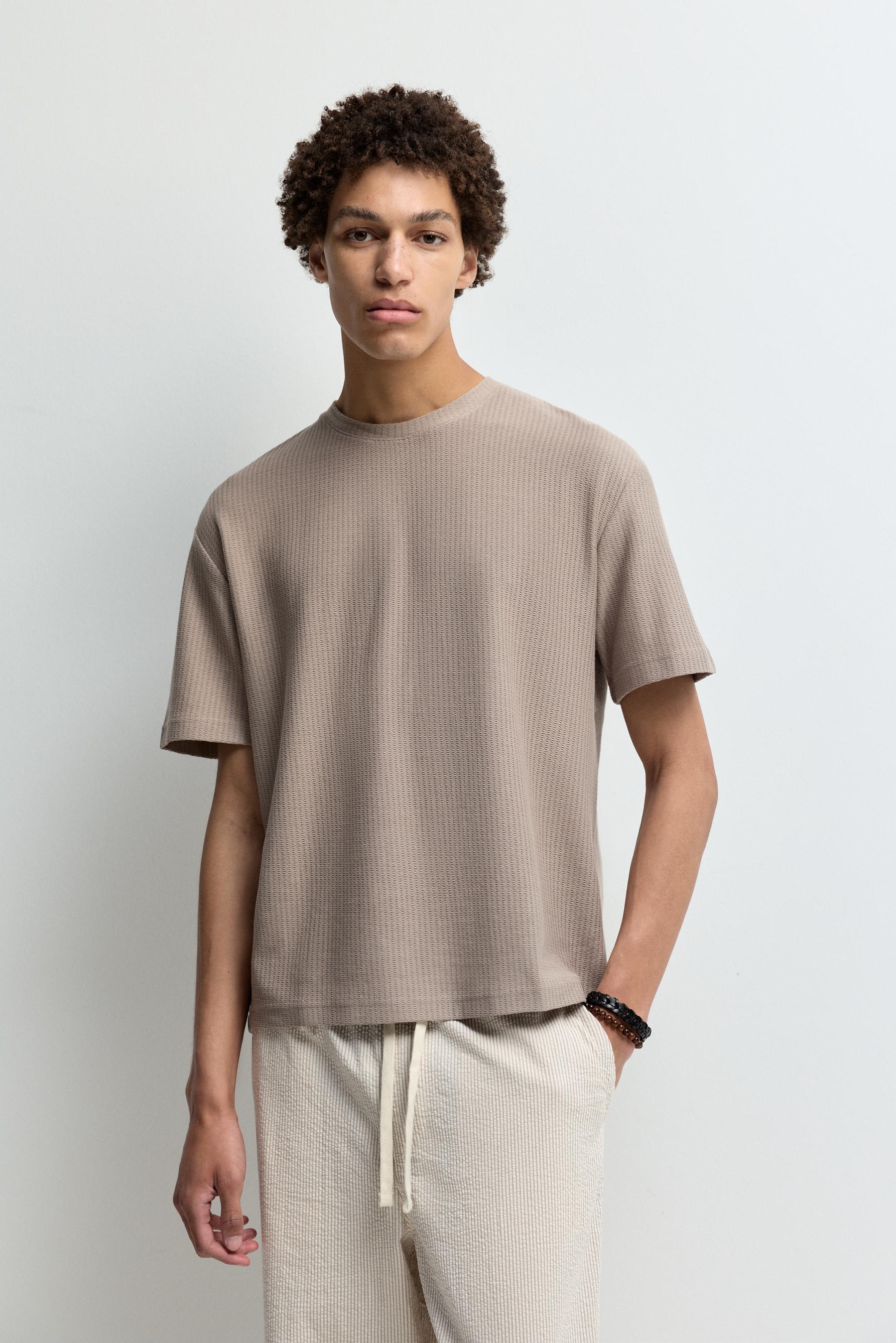 Texture T-shirt — CAMEL