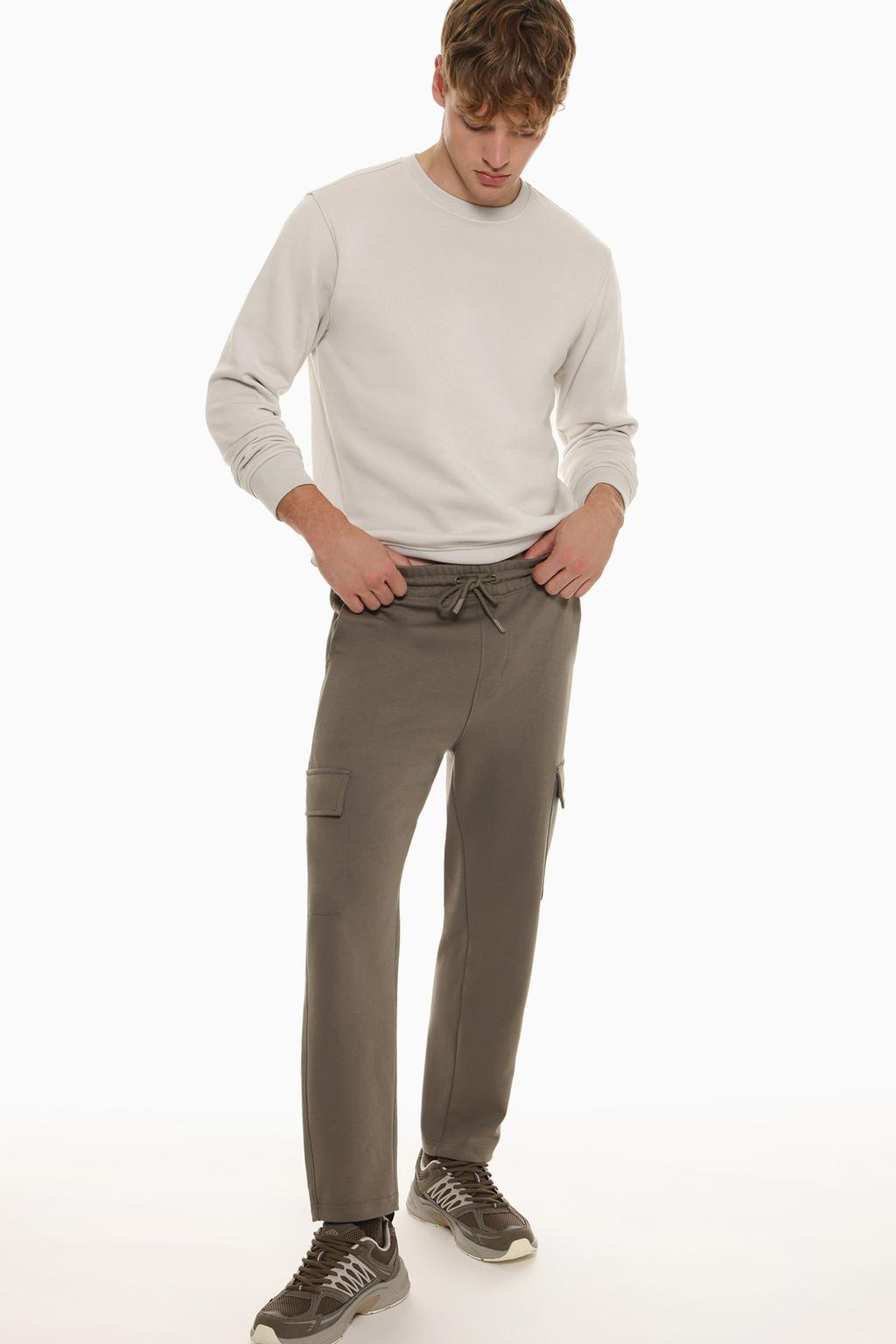 Interlock cargo trousers