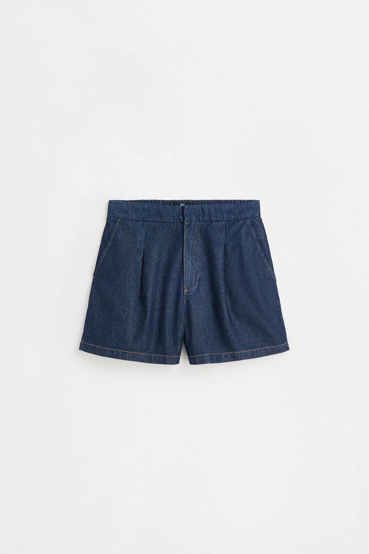 Denim shorts — NAVY