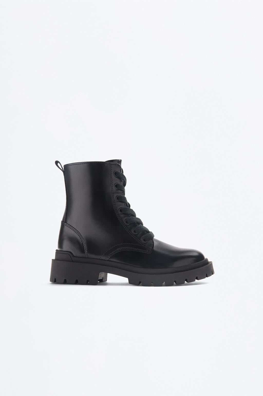 Lace-up boot