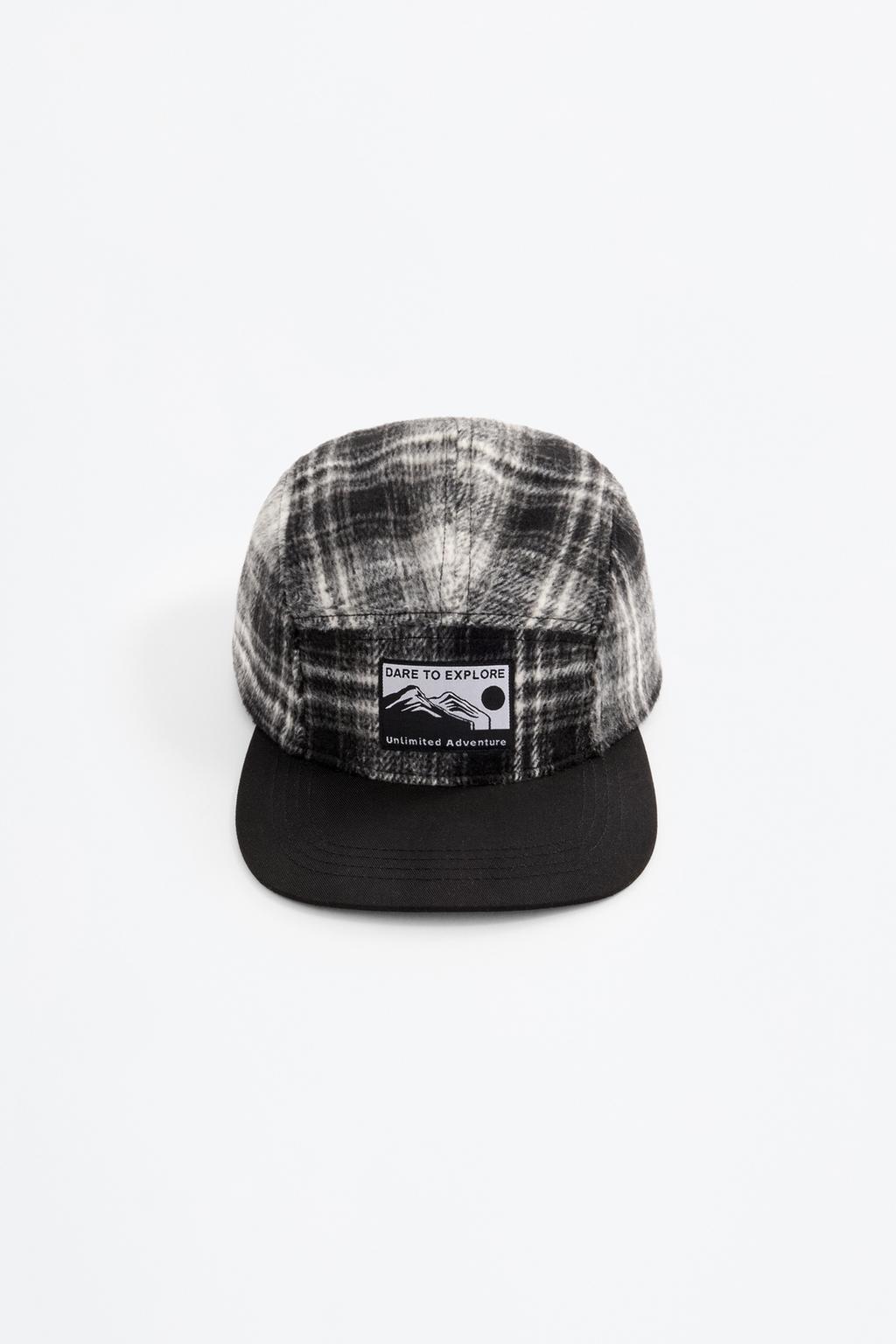 Flat flannel cap
