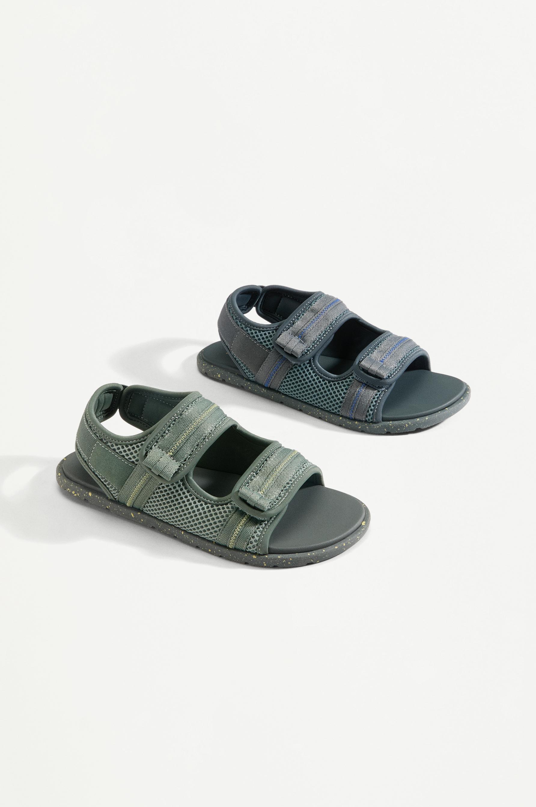 Kids' adventure barefoot sandals — GREY