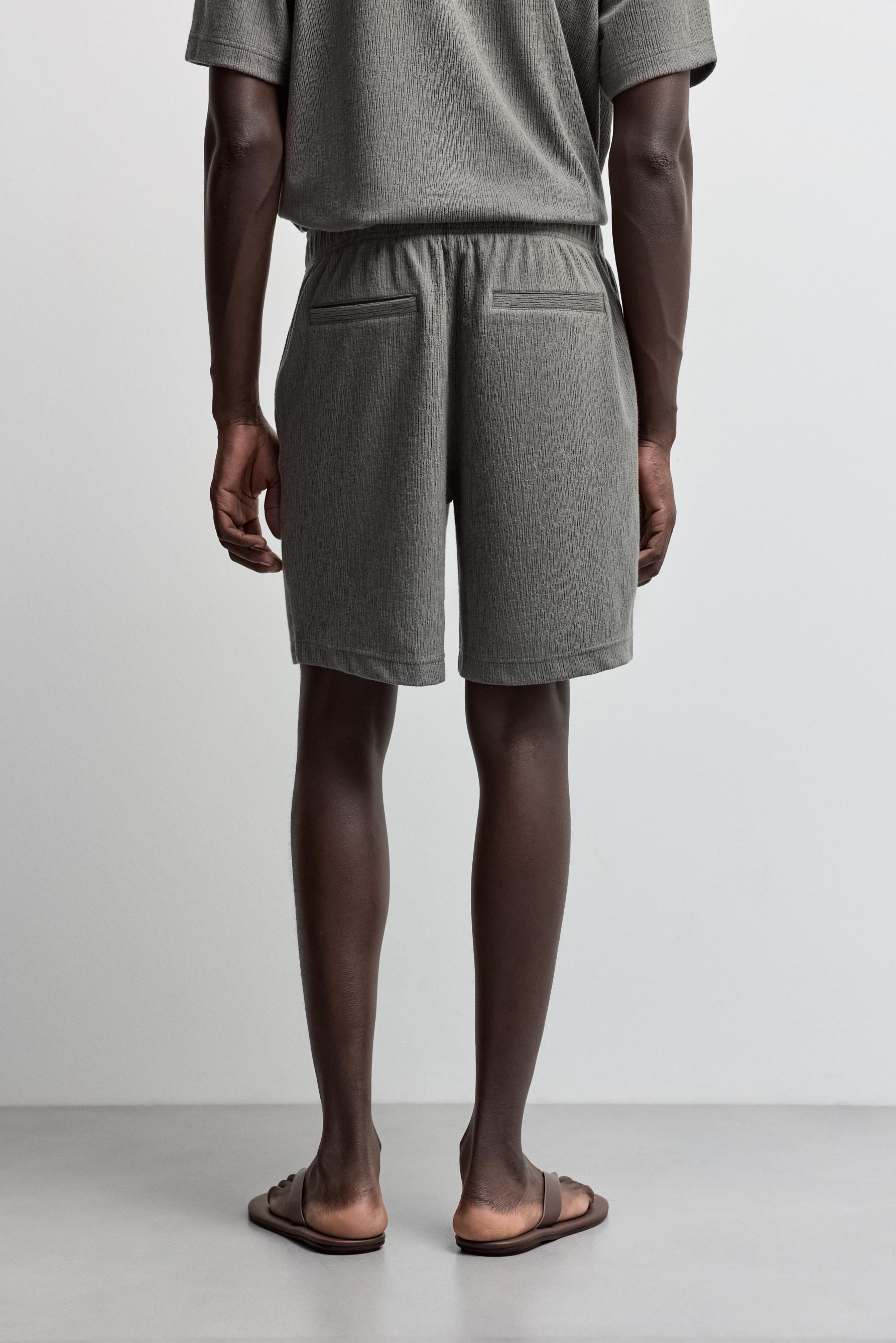 Rustic textured Bermuda shorts — MEDIUM GREEN