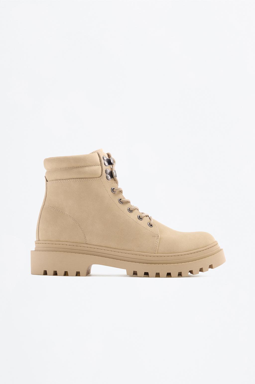 Trekking boot