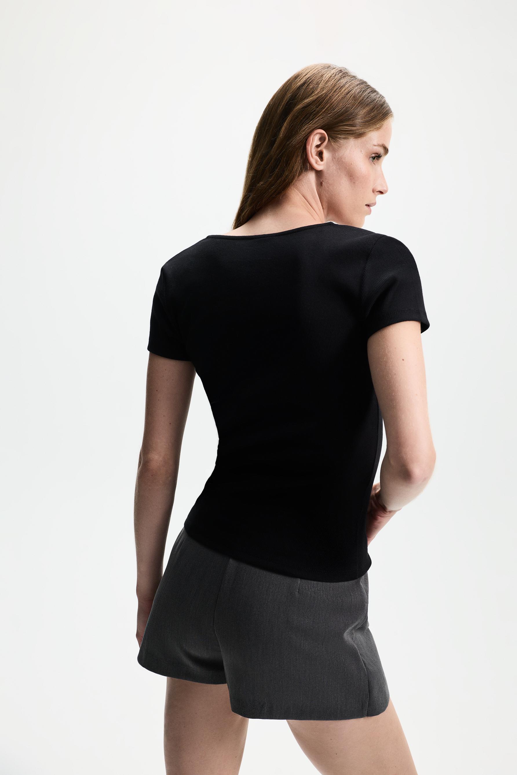 Ribbed lace T-shirt — BLACK