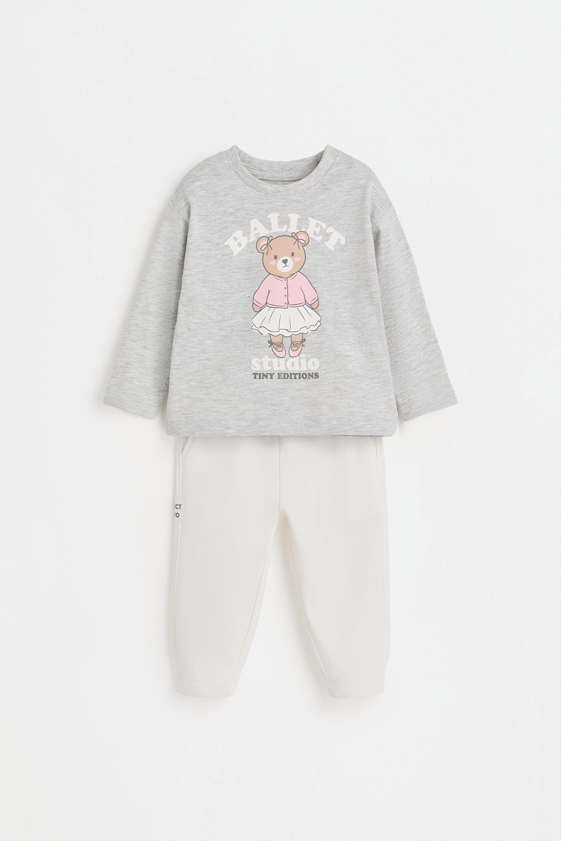 5-pack of mixed T-shirt and fleece jogger sets — PALE PINK