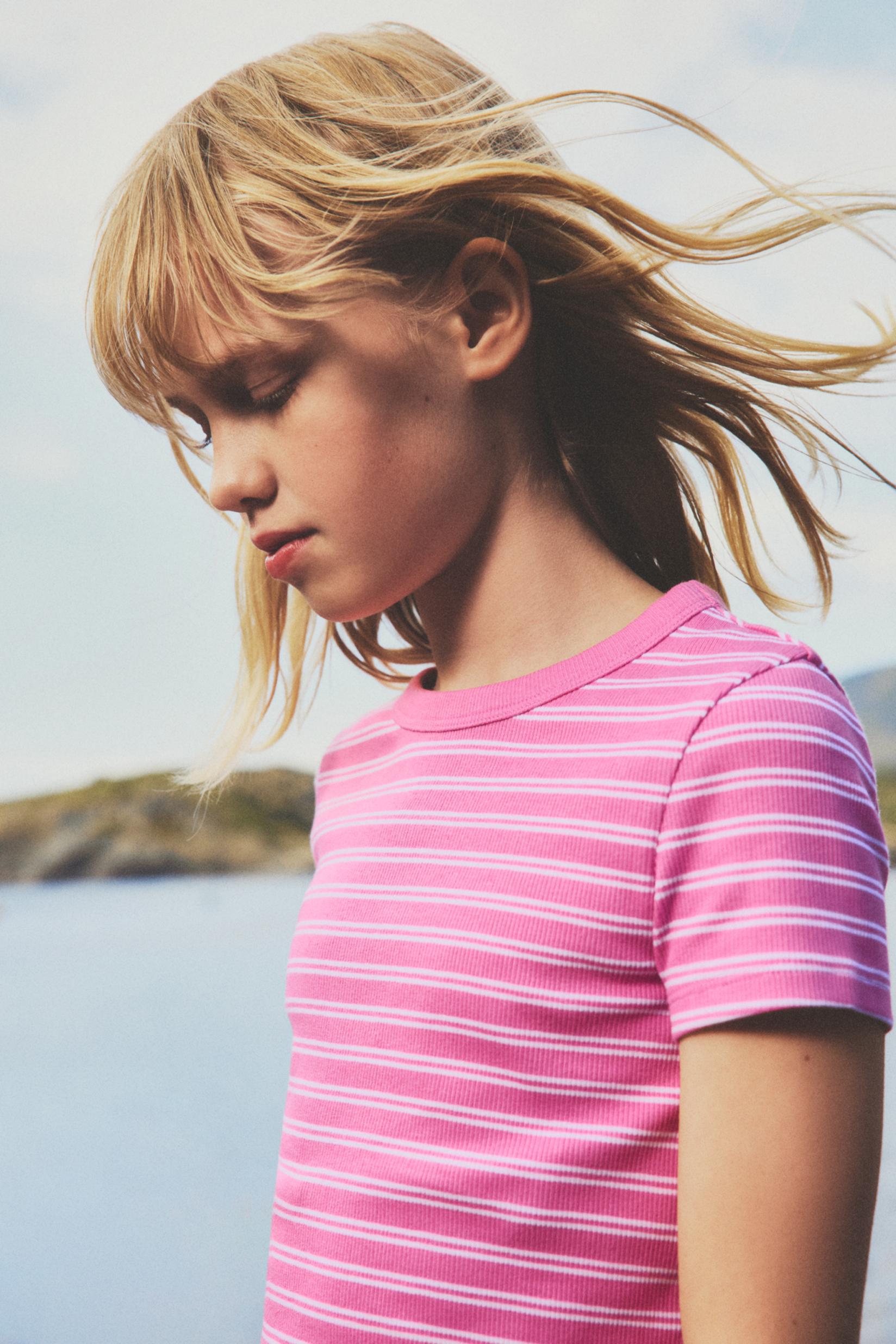 Ribbed T-shirt — STRAWBERRY