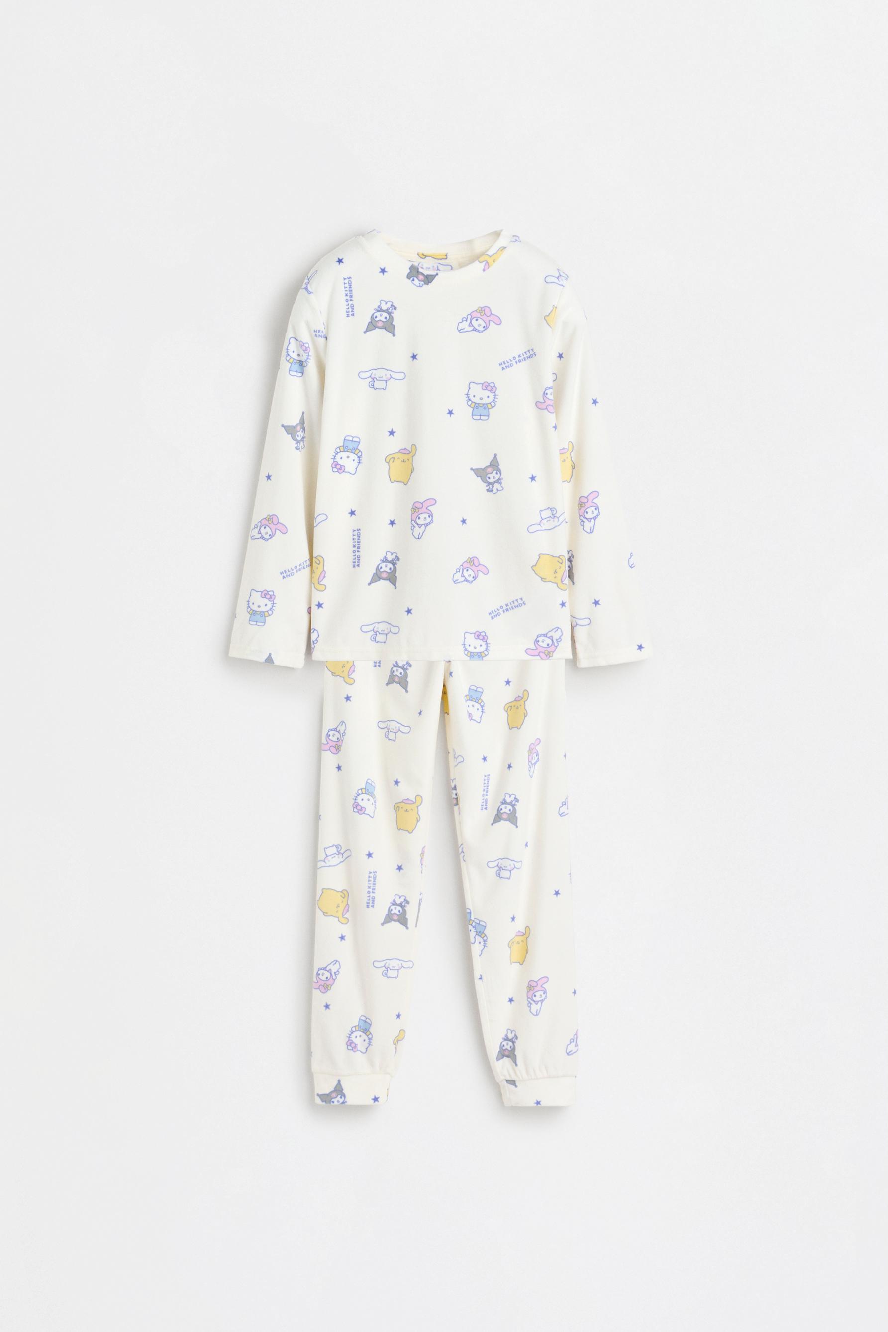 Pijama Hello Kitty & Friends ©SANRIO aterciopelado