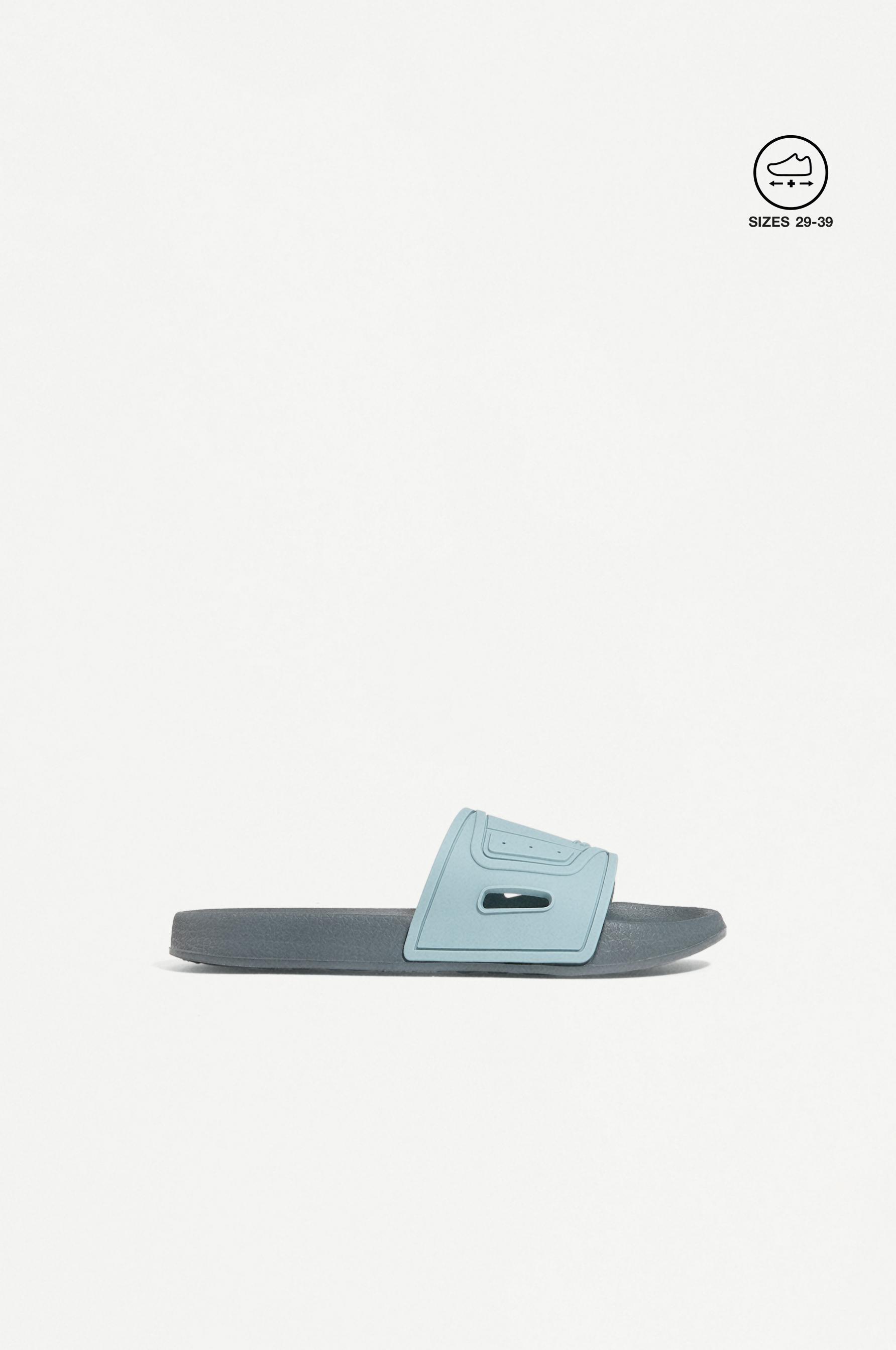 POOL SLIPPERS — GREY (alternate view)