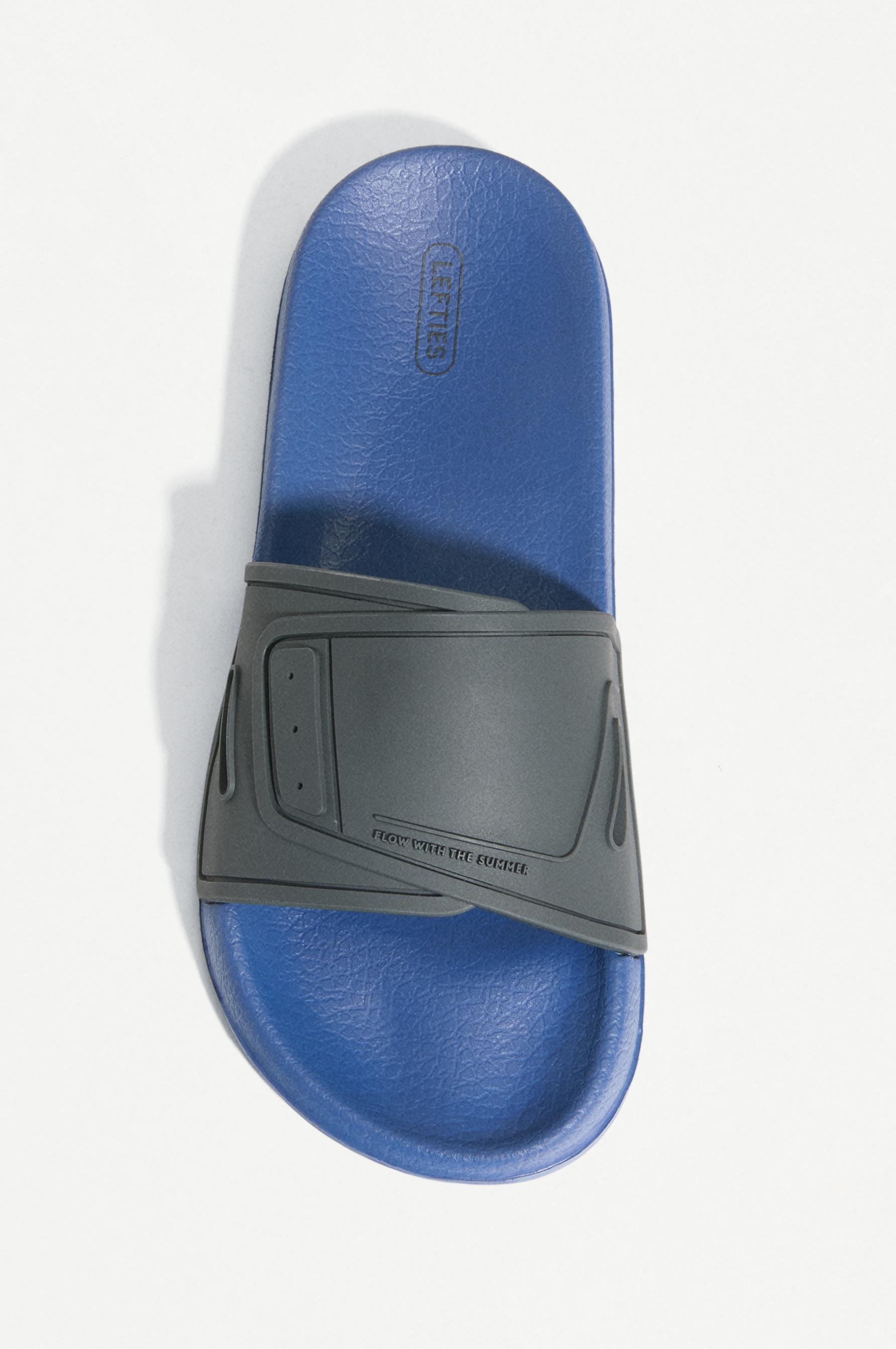 POOL SLIPPERS — BLUE
