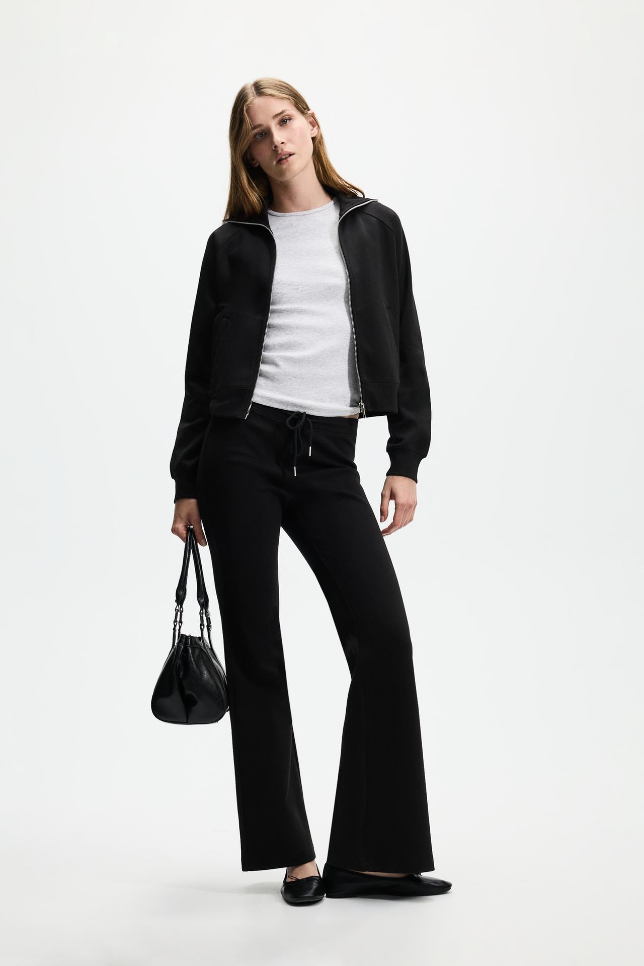 Basic interlock bell bottom trousers — BLACK