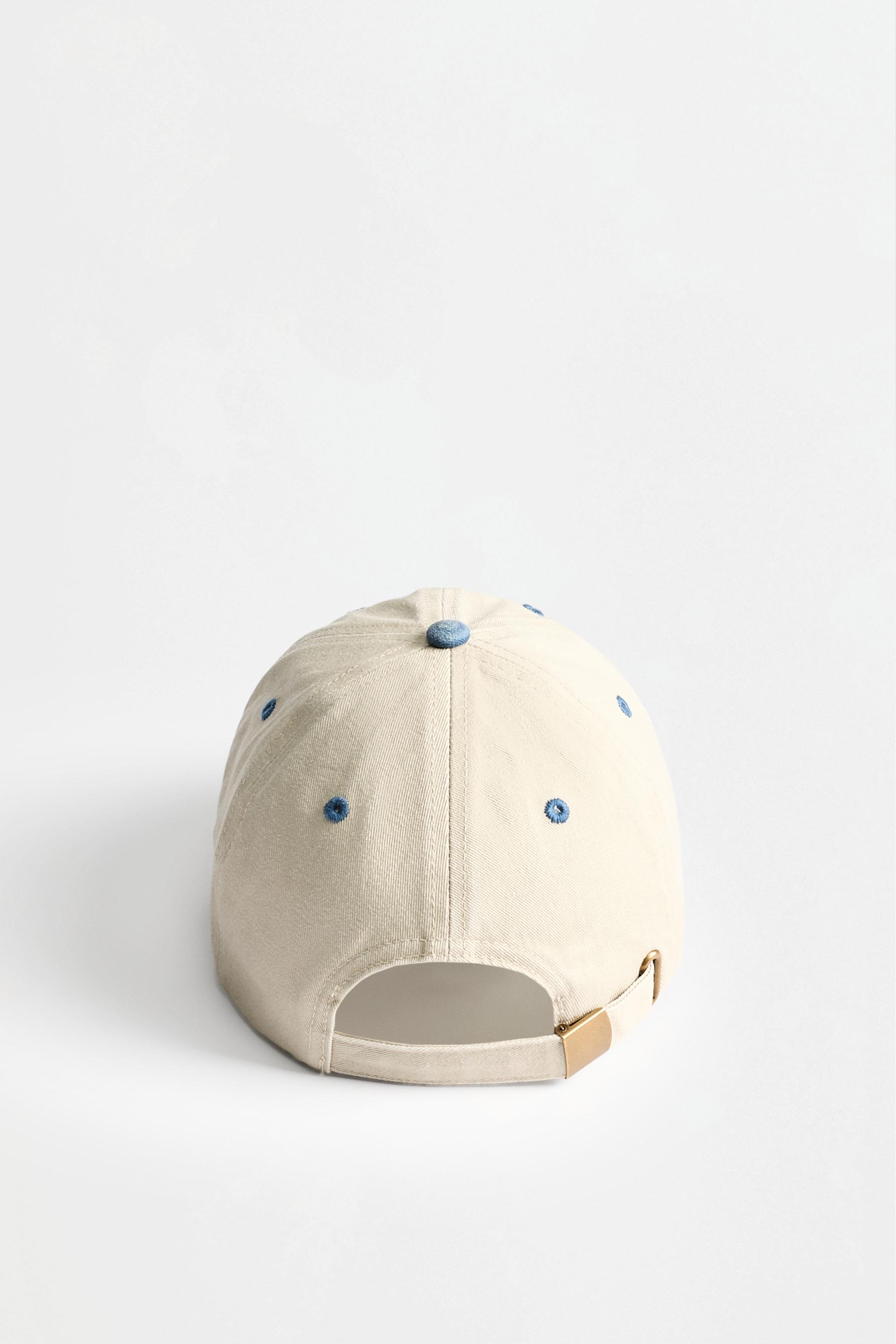 Embroidered cap — ECRU/BLUE