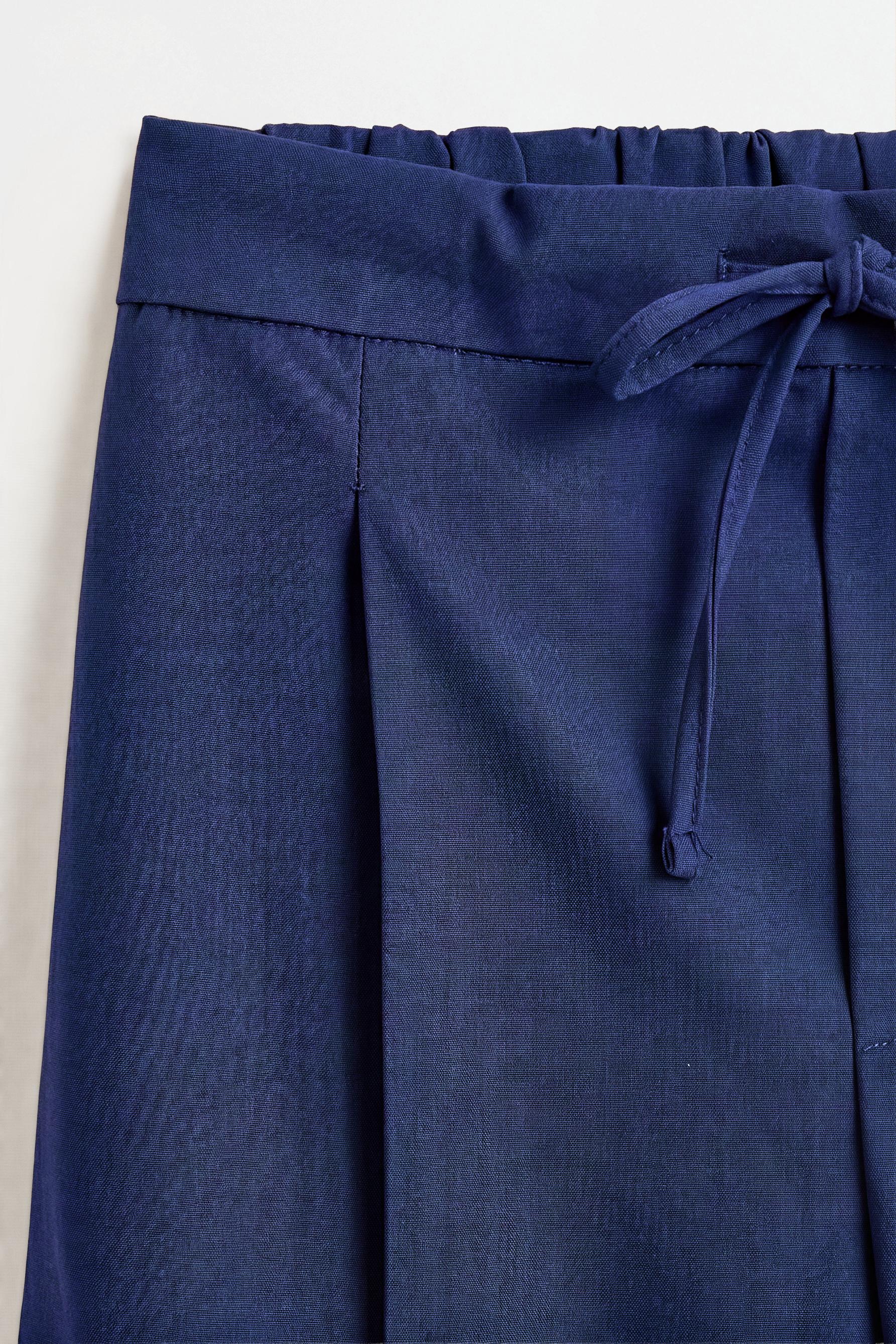 Basic straight trousers — NAVY