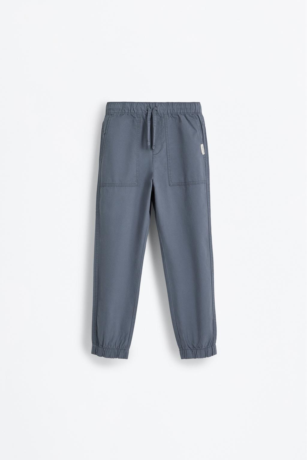 Pantaloni jogger