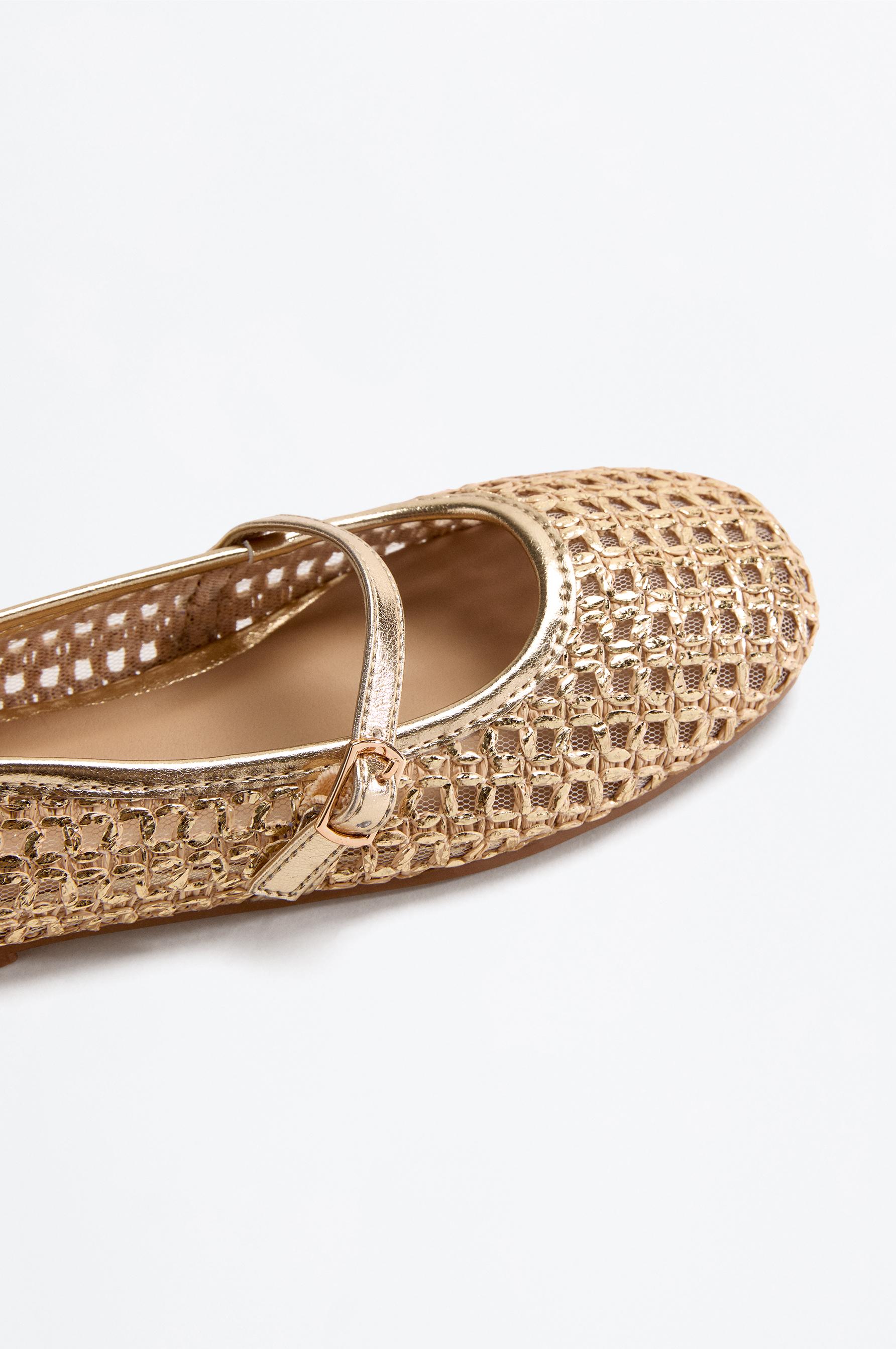 METALLIC MESH BALLET PUMPS — GOLD