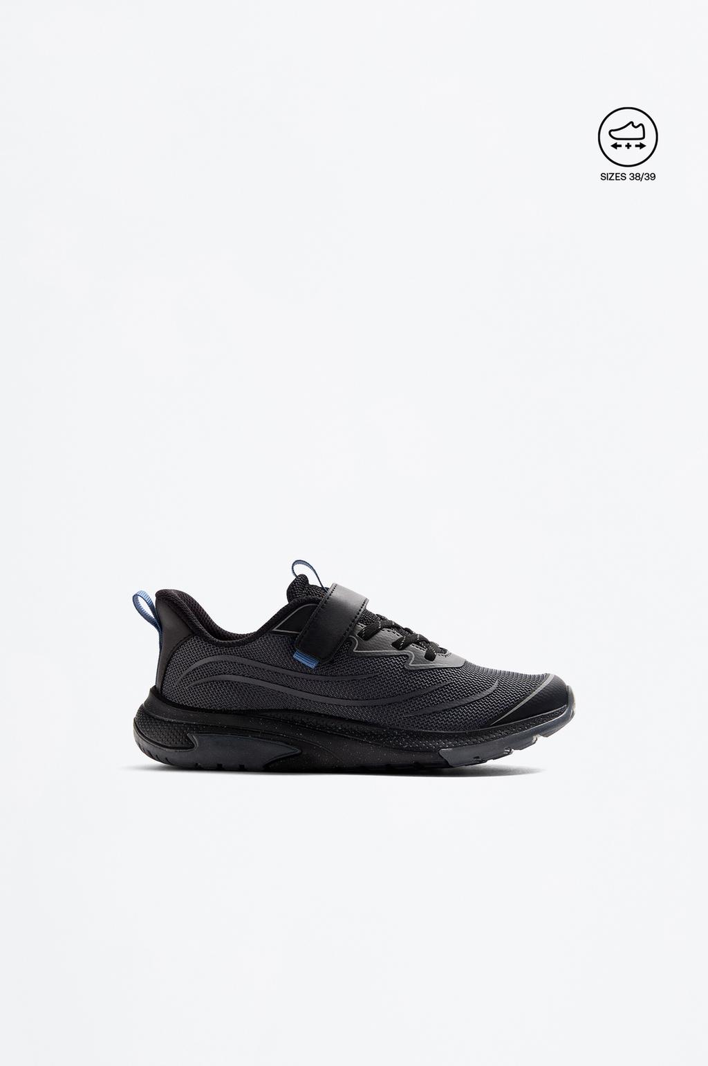 Combined technical sneakers
