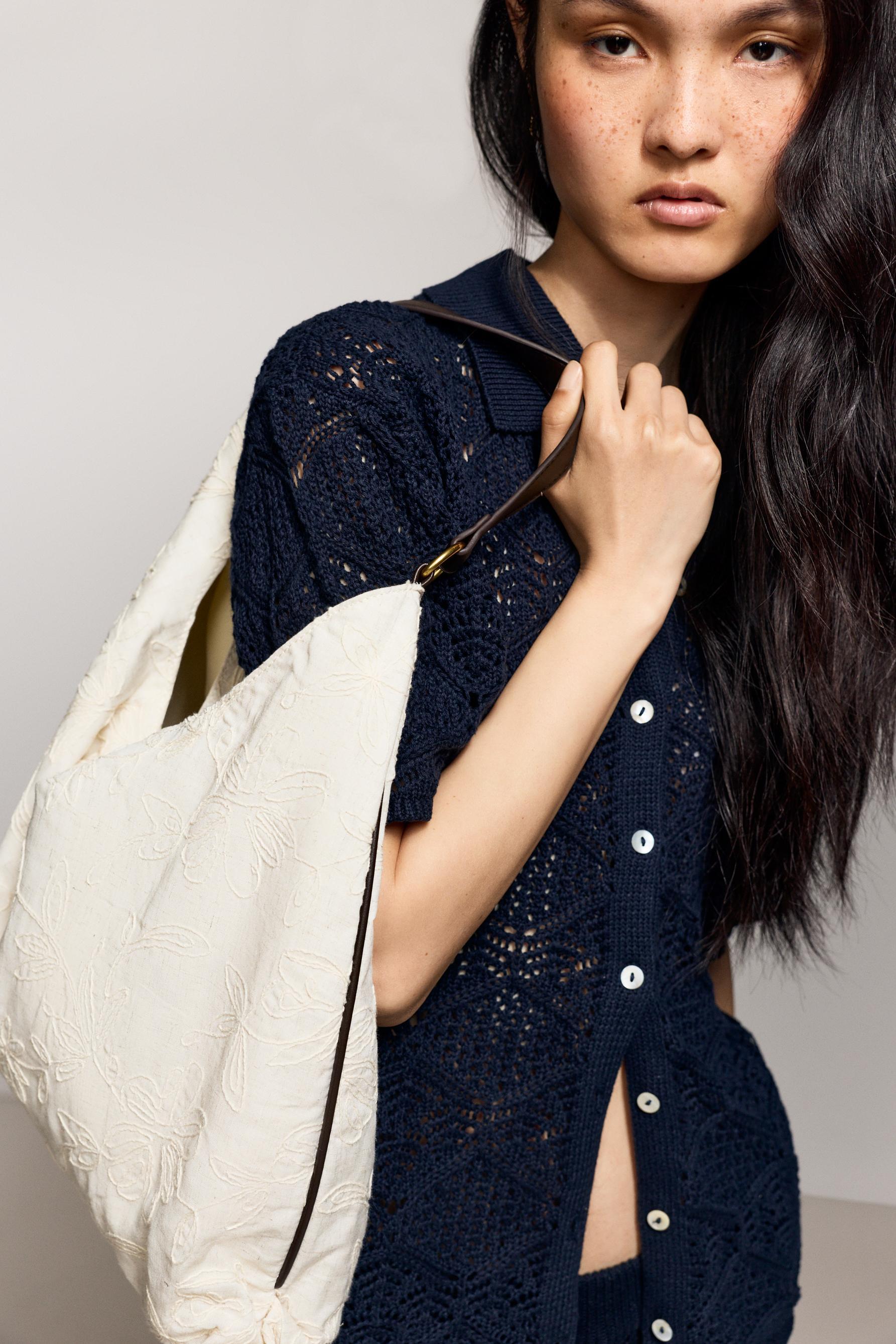 Embroidered canvas tote bag — ECRU