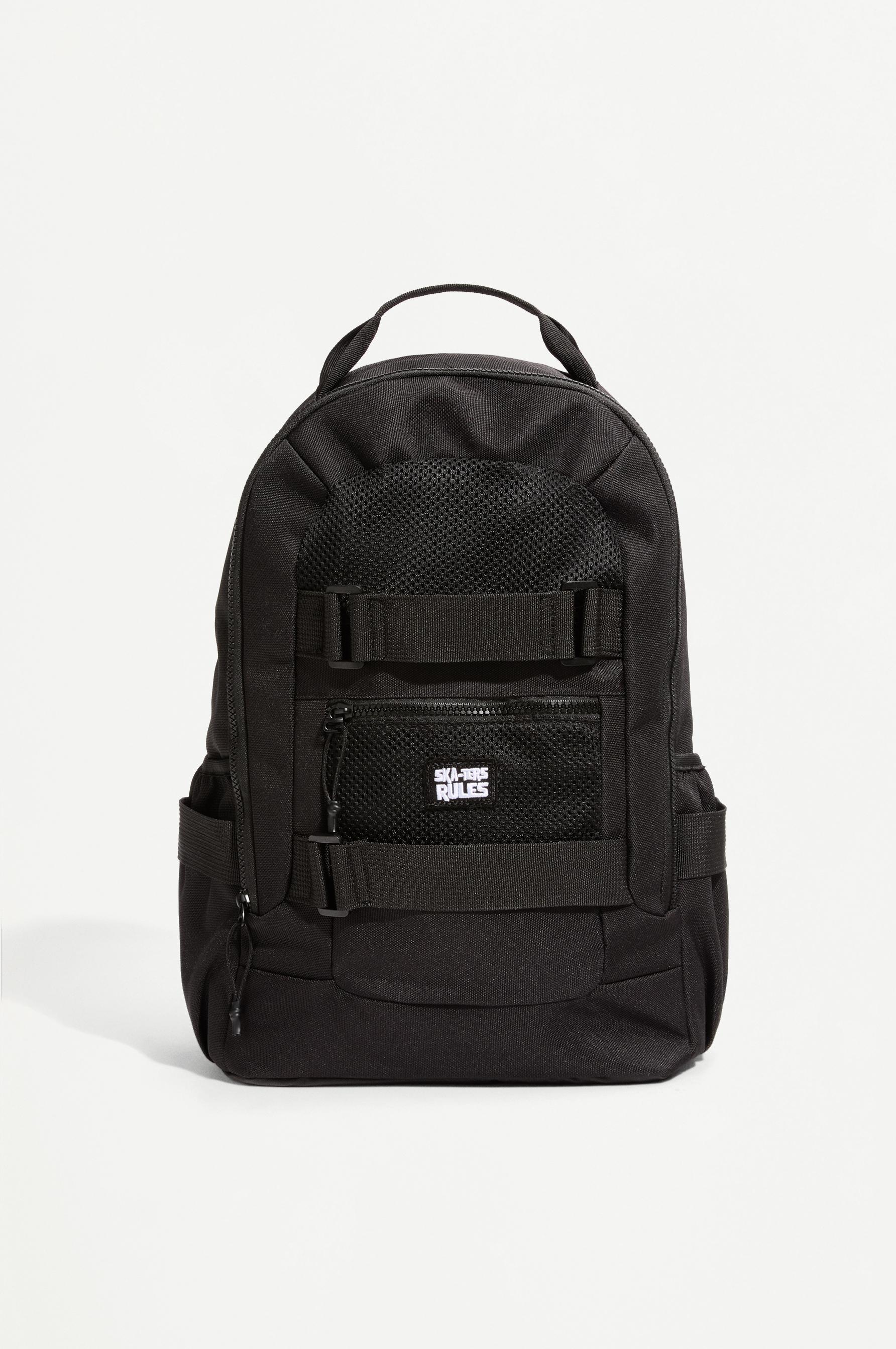 SKATER BACKPACK — BLACK