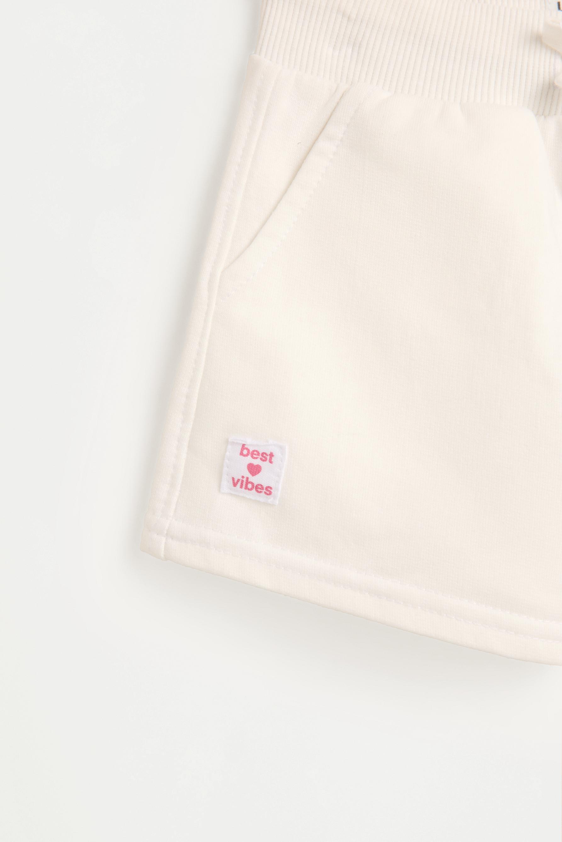 2-pack of plain shorts — WHITE